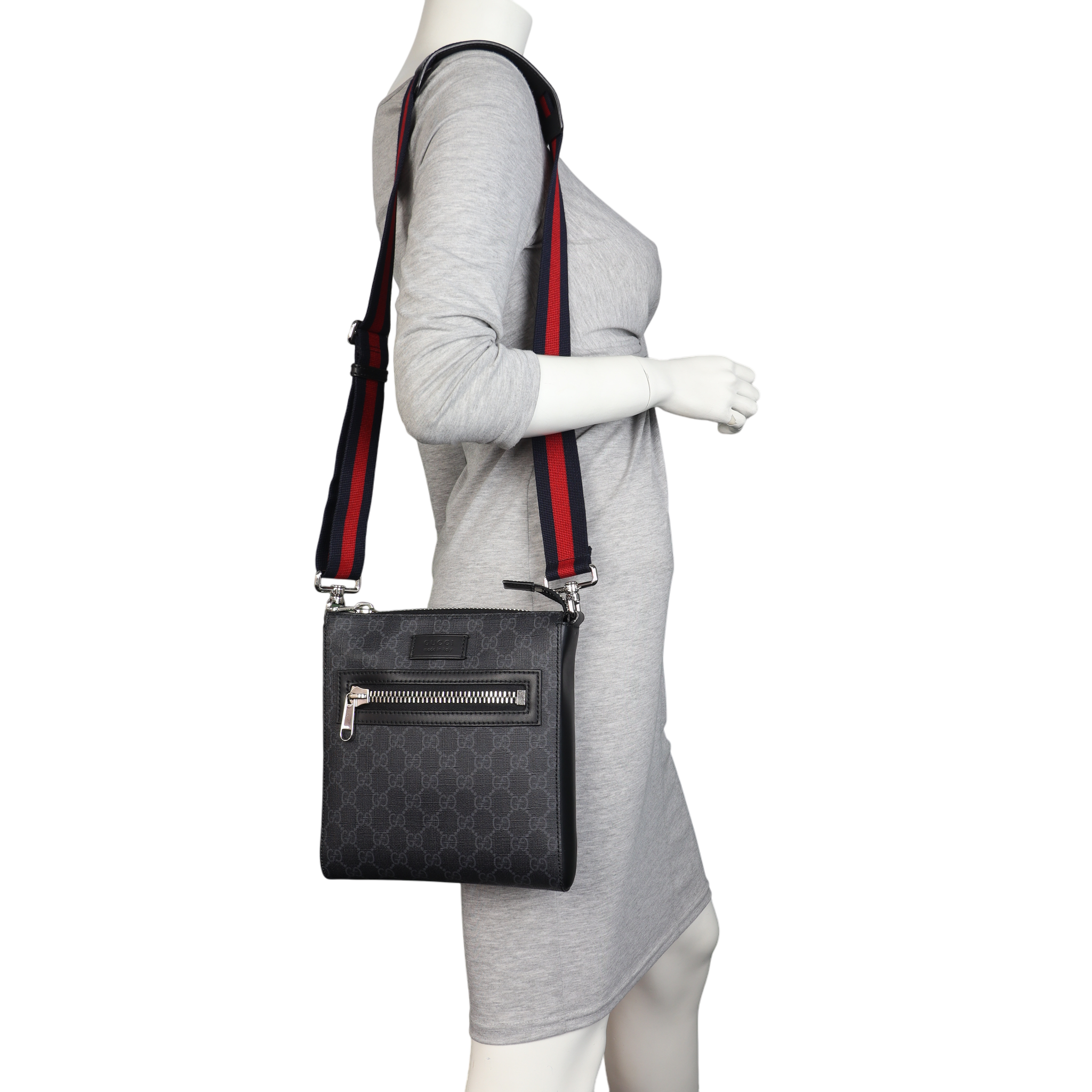 Gucci GG Supreme Messenger Bag Small