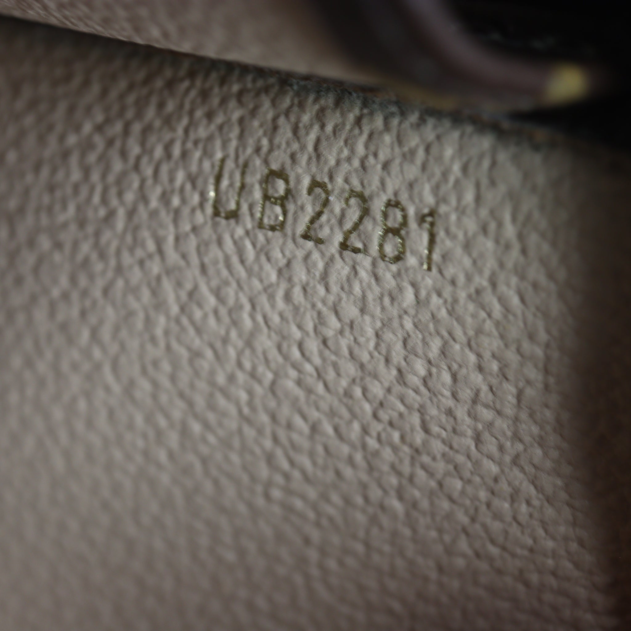 Louis Vuitton Toiletry Pouch 26 Monogram