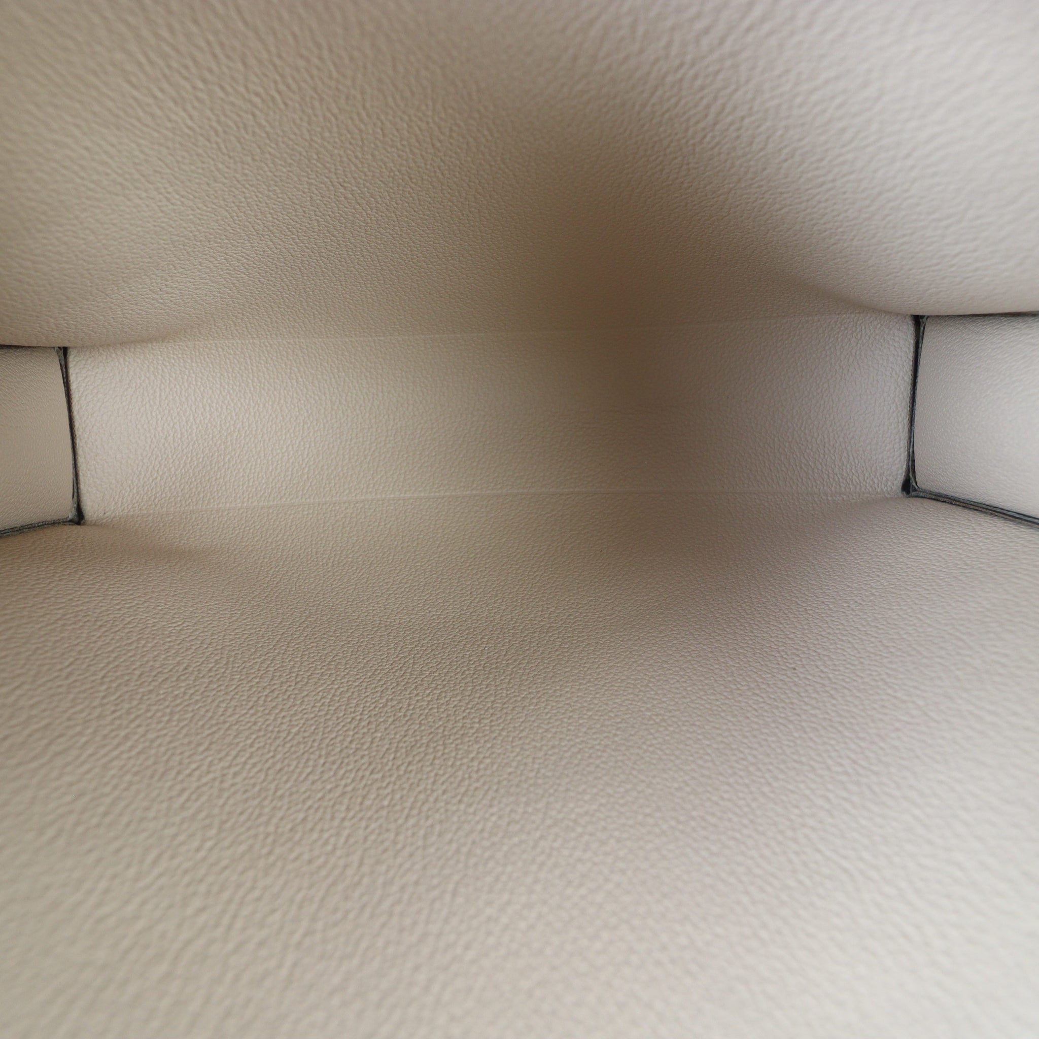 Louis Vuitton Toiletry Pouch 26 Monogram