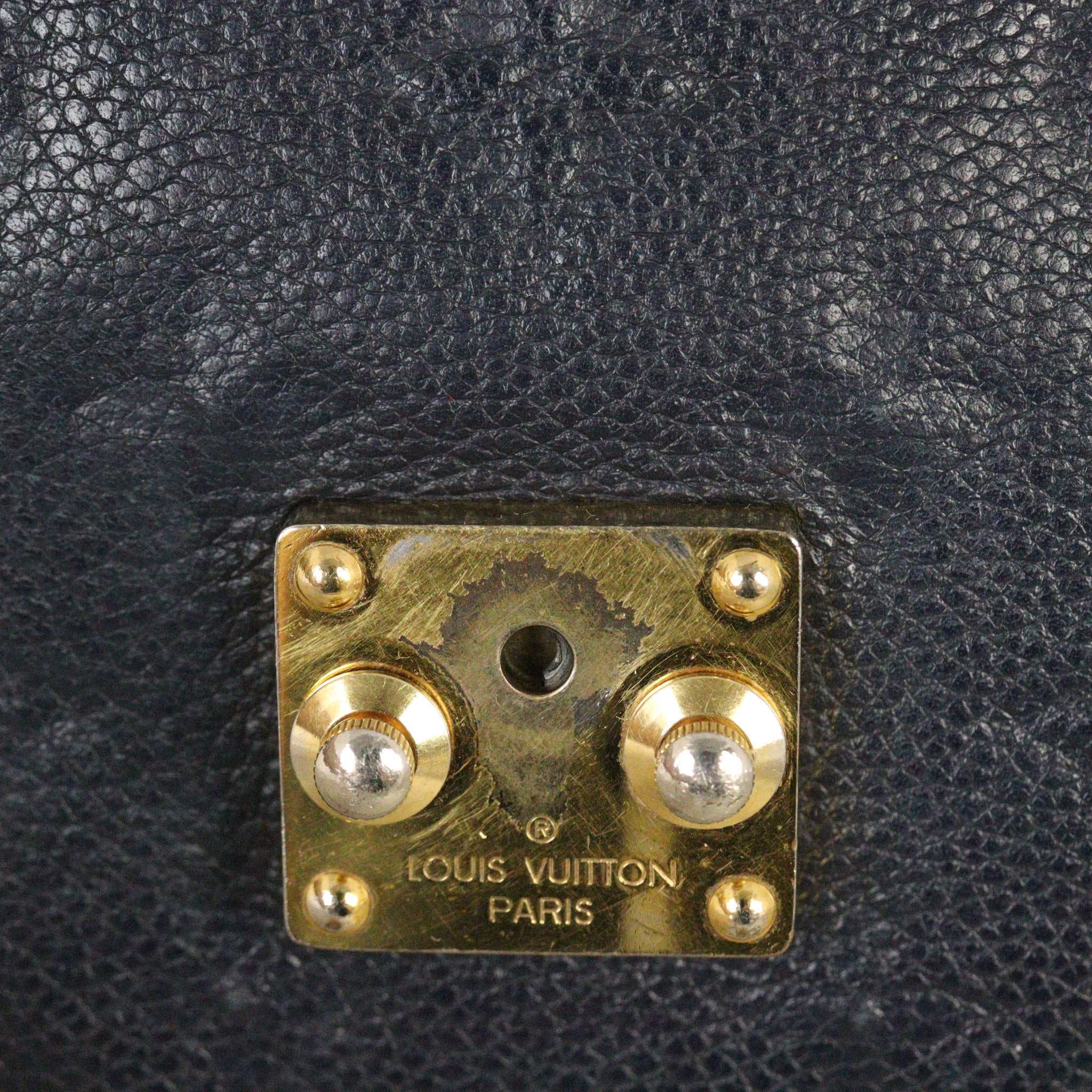Louis Vuitton Pochette Metis Monogram Empreinte