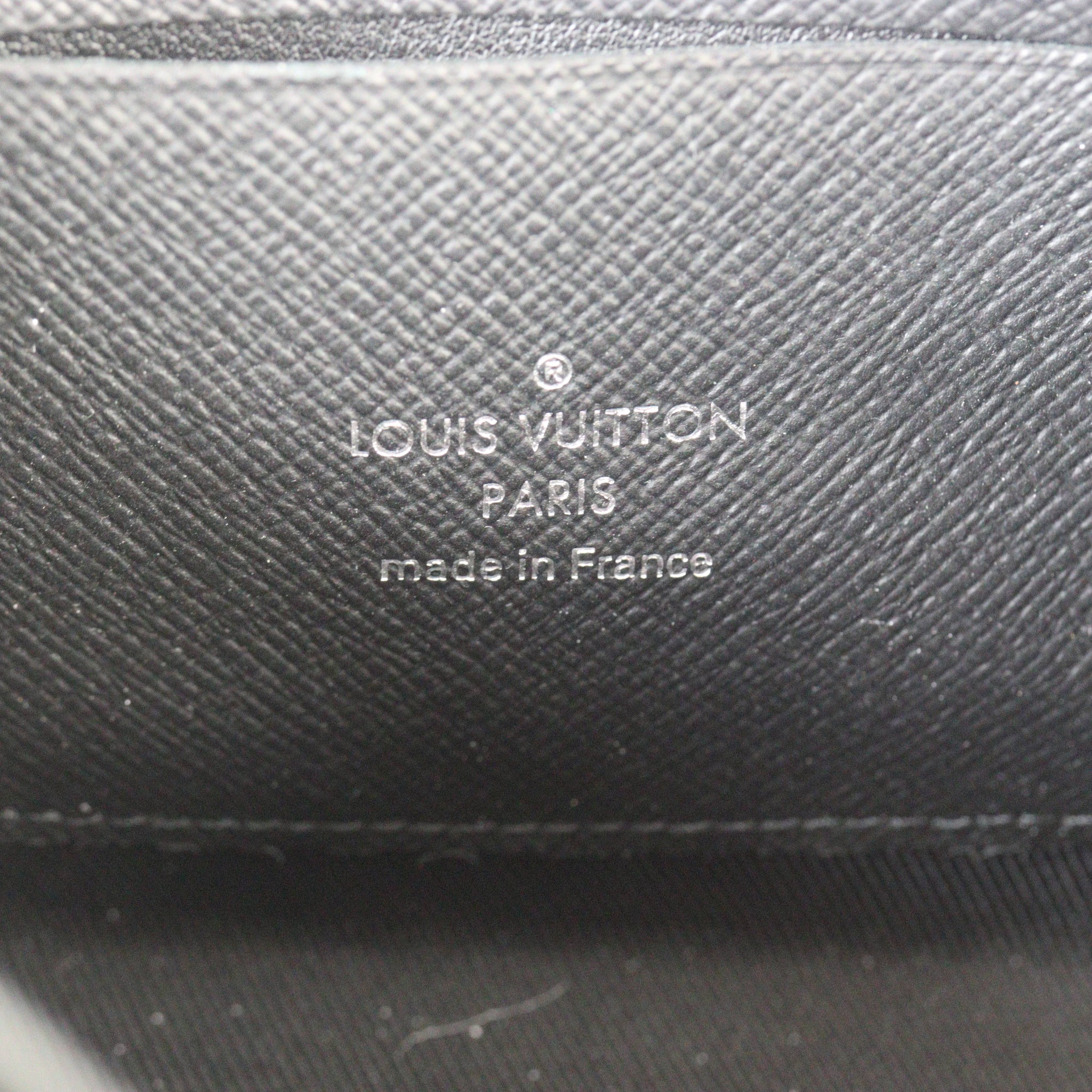 Louis Vuitton Alpha Wearable Wallet Damier Graphite