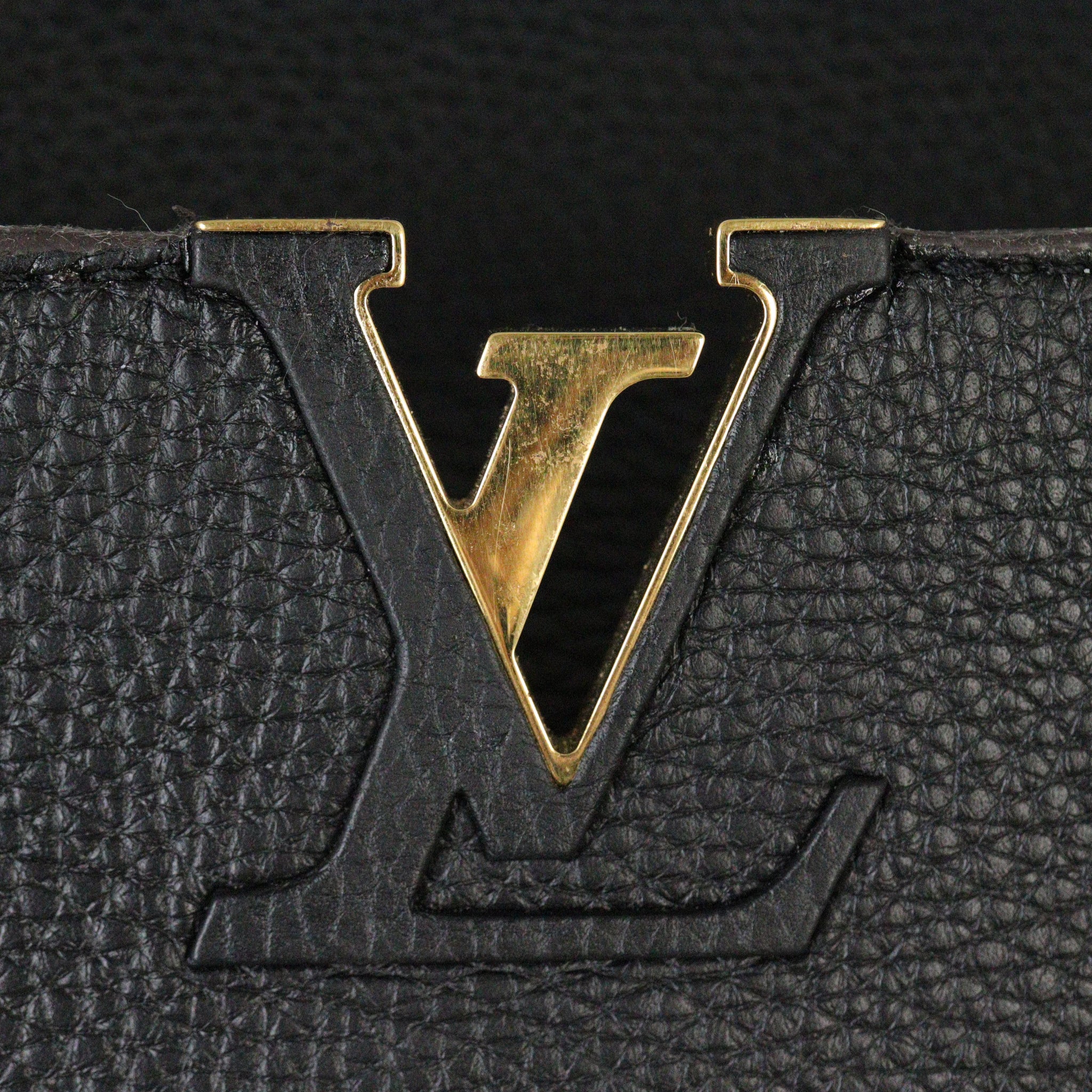 Louis Vuitton Capucines MM