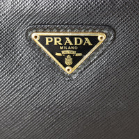 Prada Re-edition 2005 Saffiano Shoulder Bag