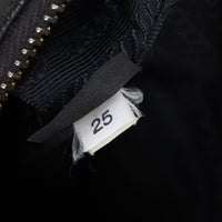 Prada Re-edition 2005 Saffiano Shoulder Bag