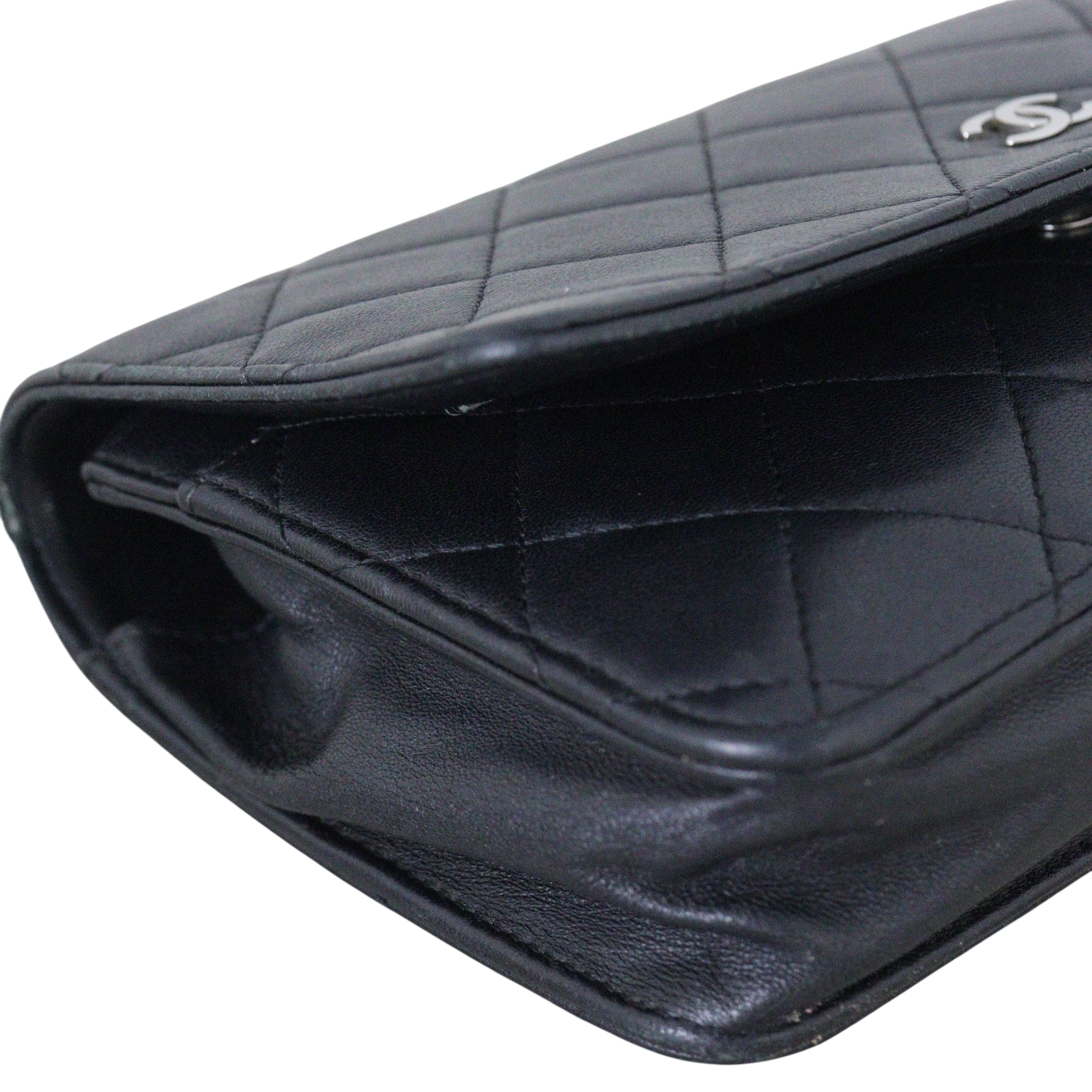 Chanel Classic Wallet on Chain