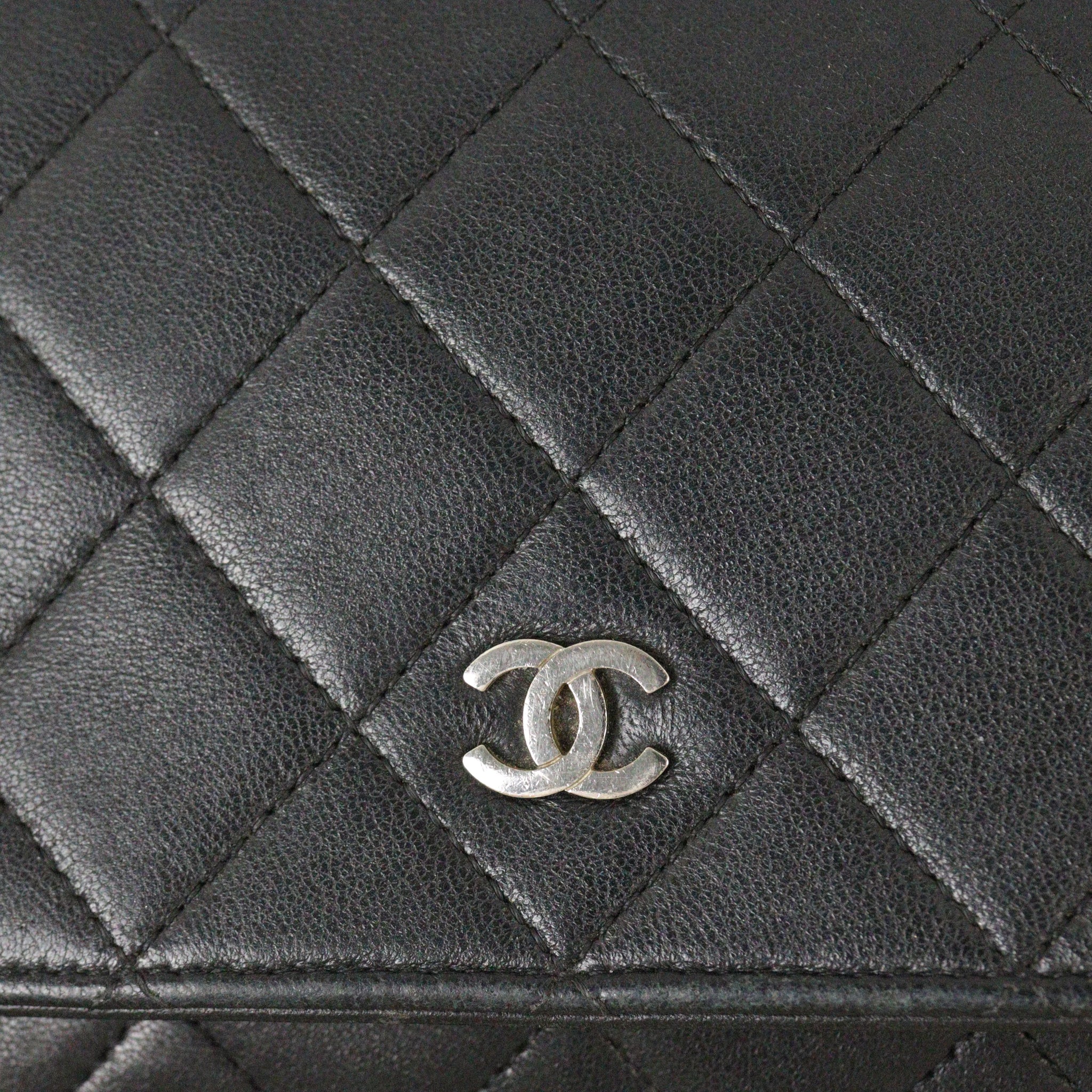 Chanel Classic Wallet on Chain