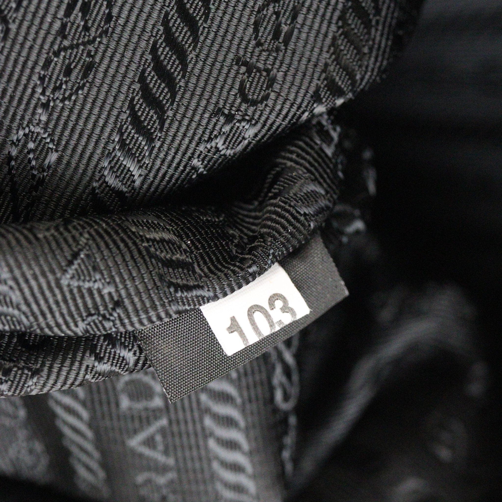 Prada Re-Edition 2006 Tessuto Chain Bag