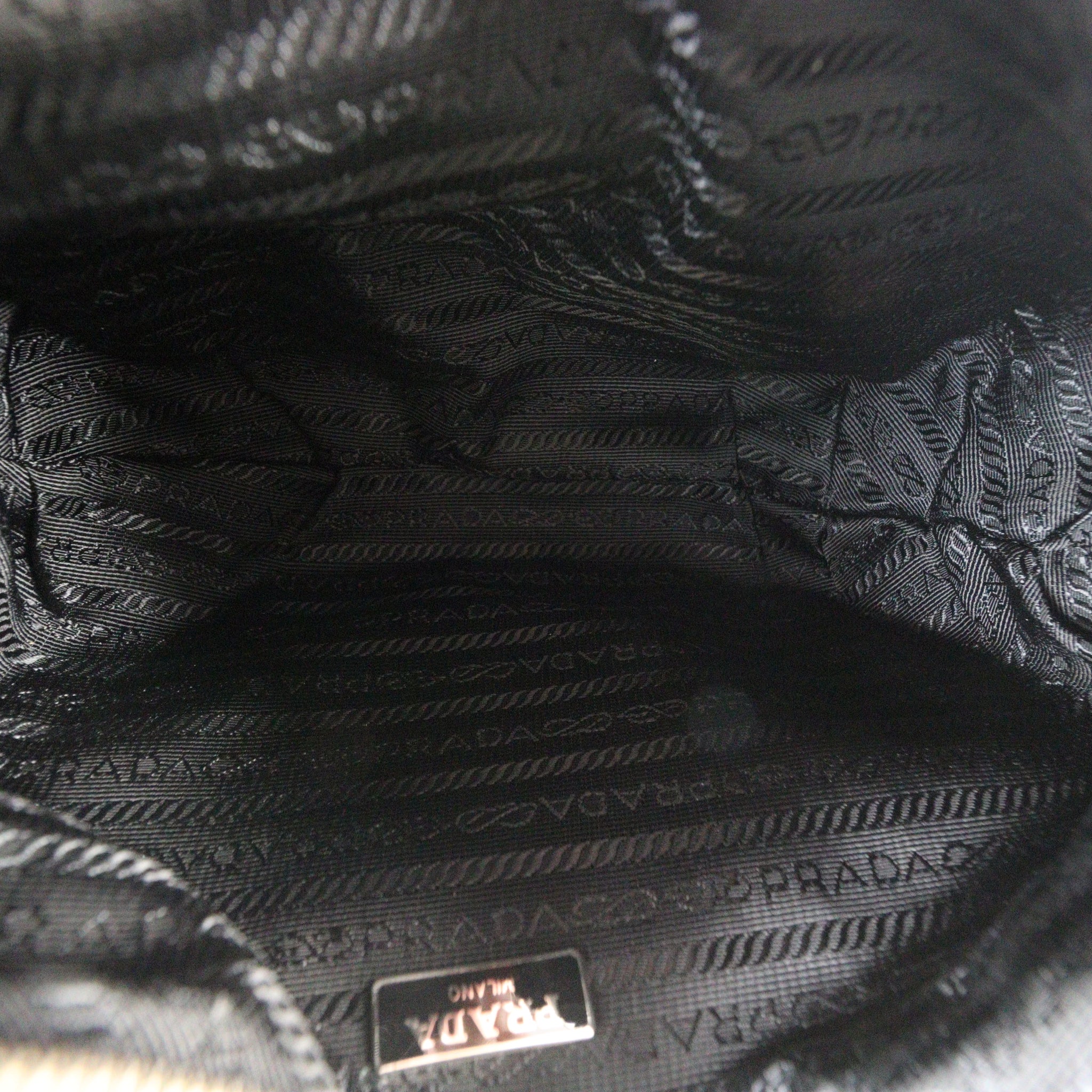 Prada Re-Edition 2006 Tessuto Chain Bag