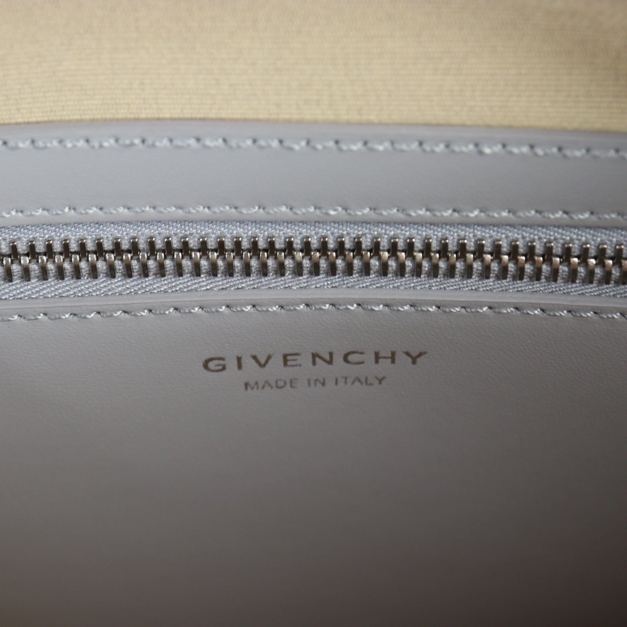 Givenchy Antigona Lock Small