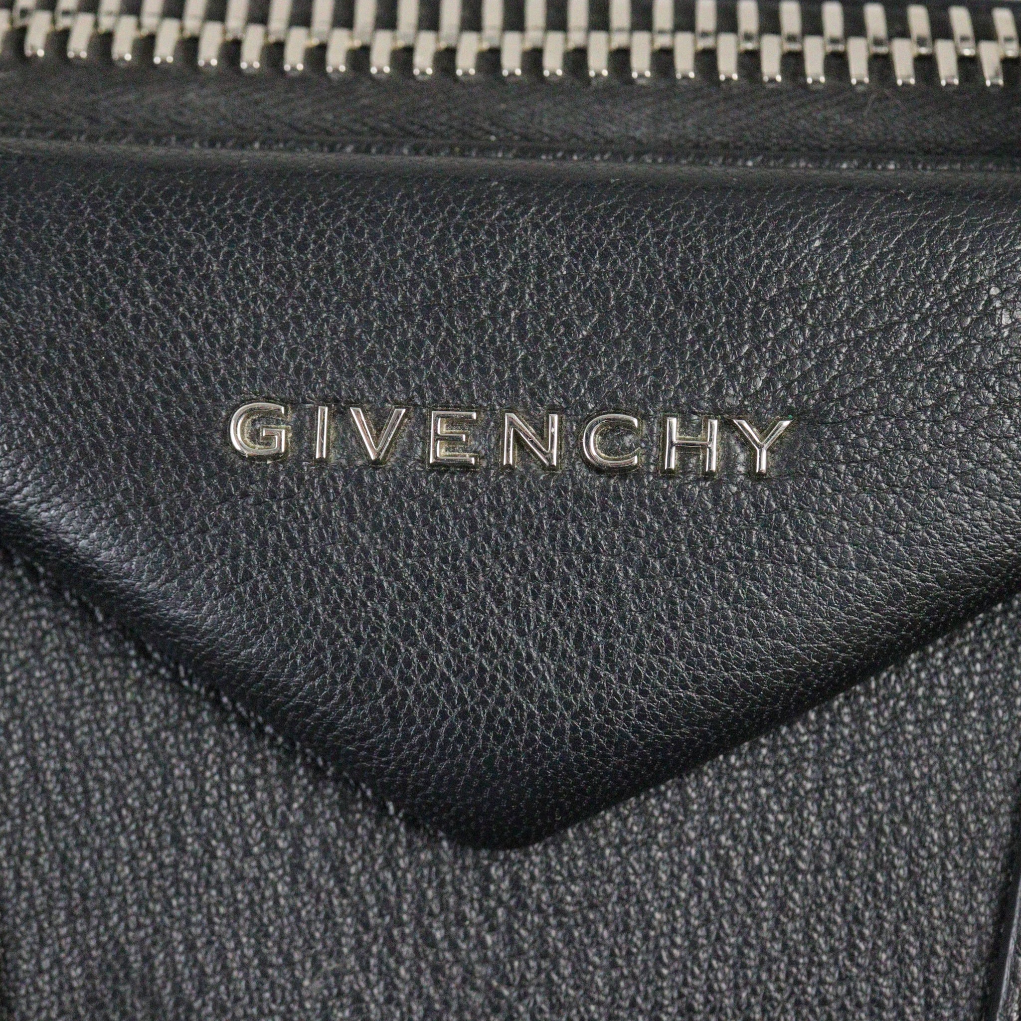Givenchy Antigona Small