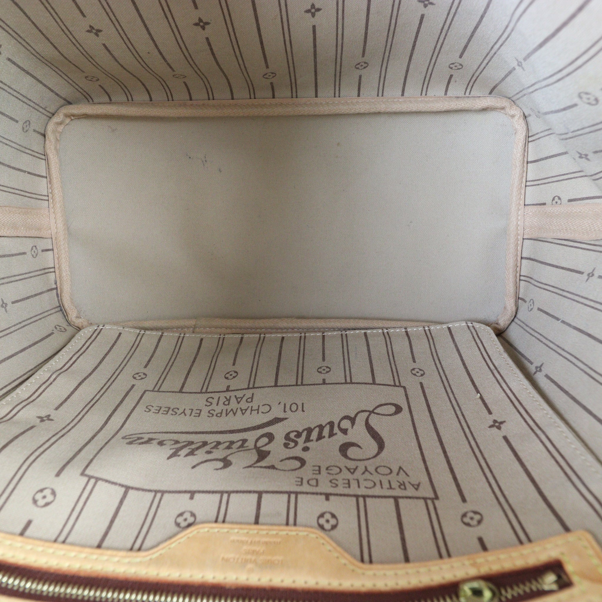 Louis Vuitton Neverfull MM Monogram