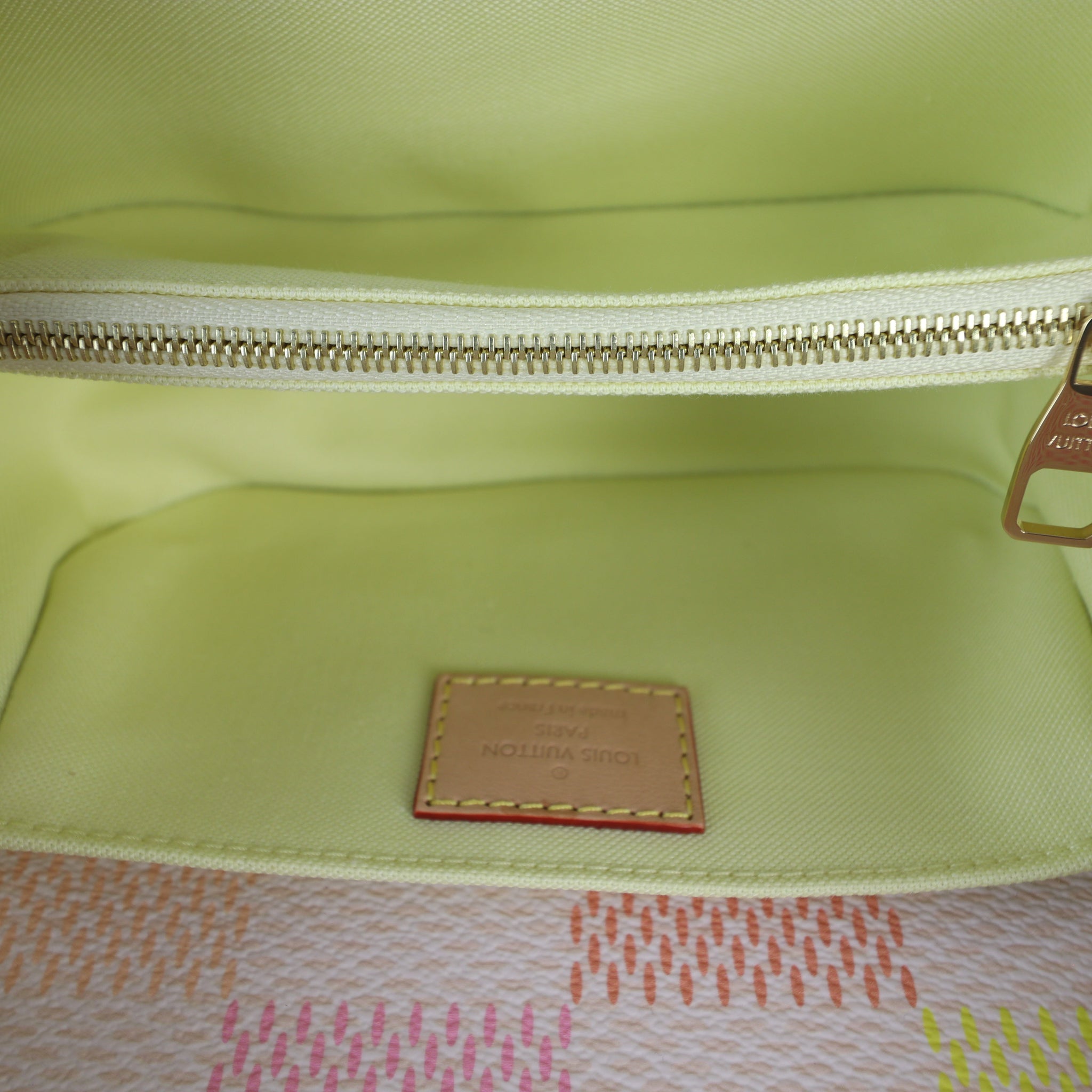 Louis Vuitton Pochette Metis East West Damierlicious