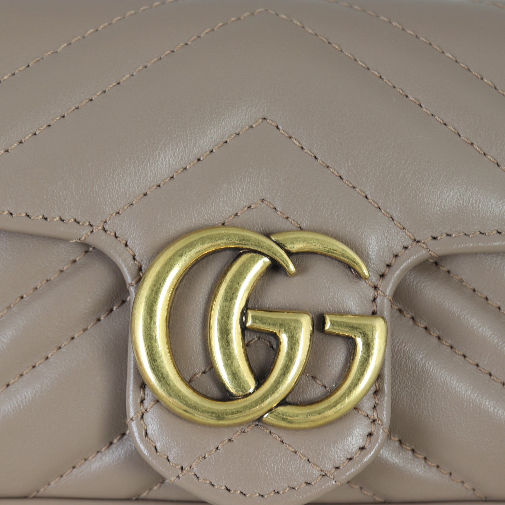 Gucci GG Marmont Matelasse Super Mini Shoulder Bag
