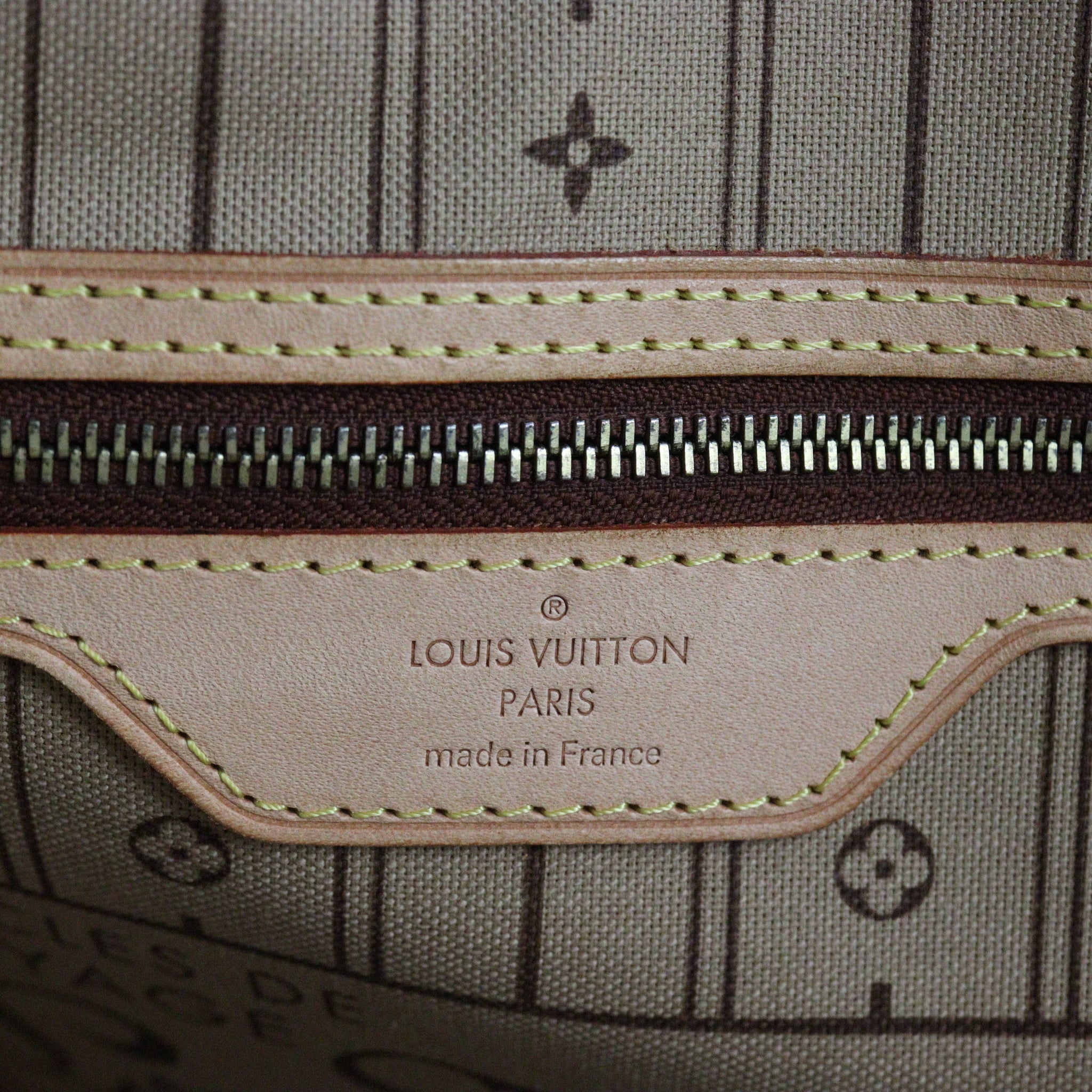 Louis Vuitton Neverfull MM Monogram