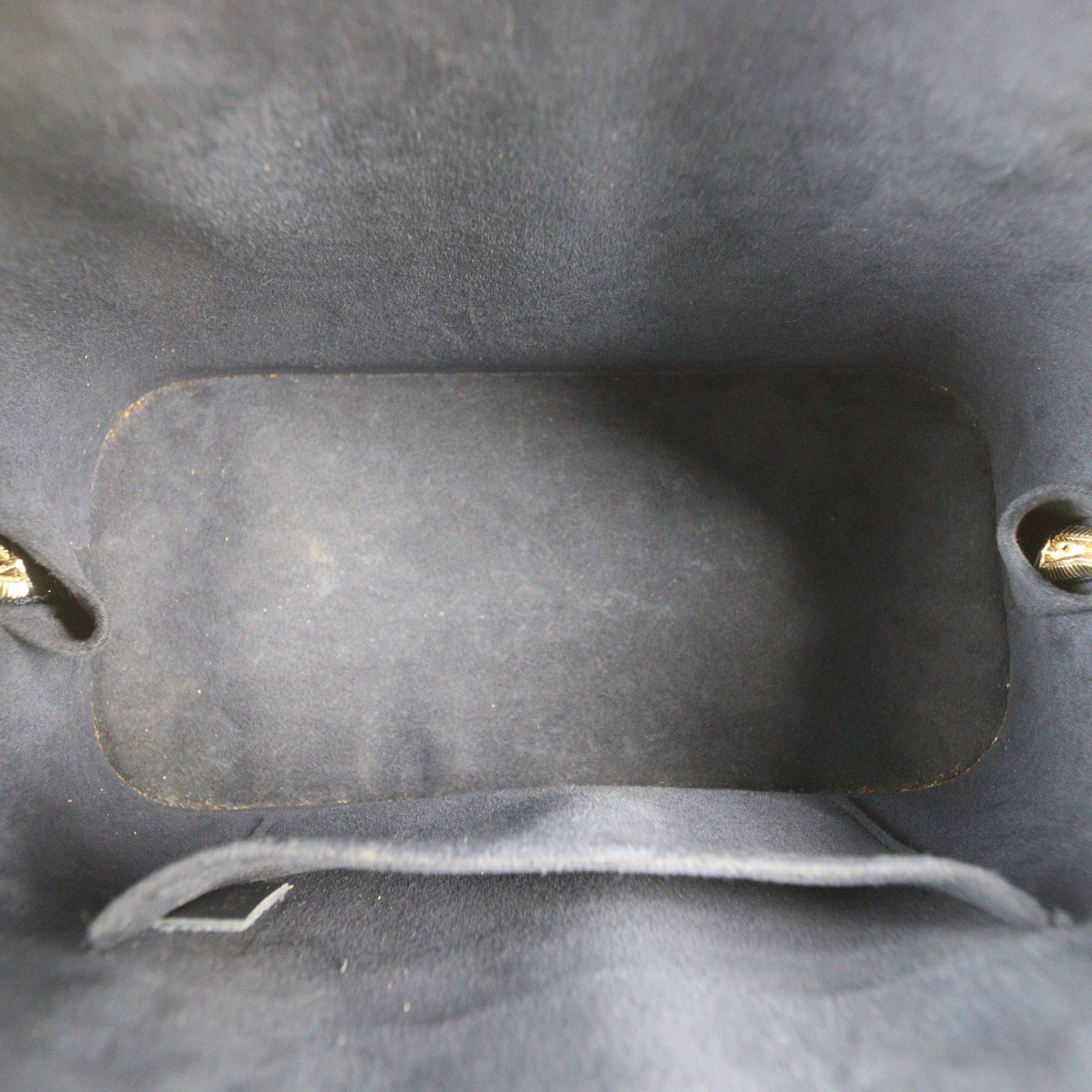 Louis Vuitton Alma BB Epi