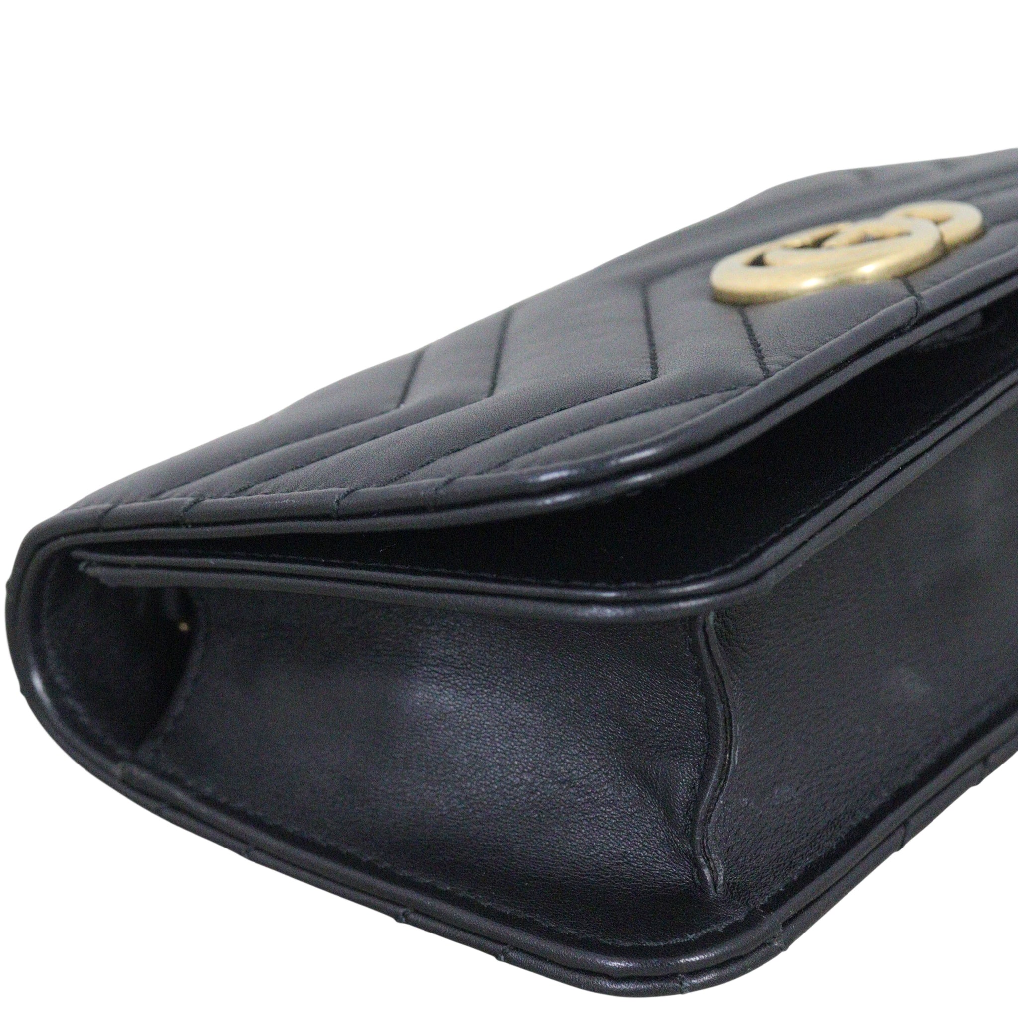 Gucci GG Marmont Super Mini Shoulder Bag