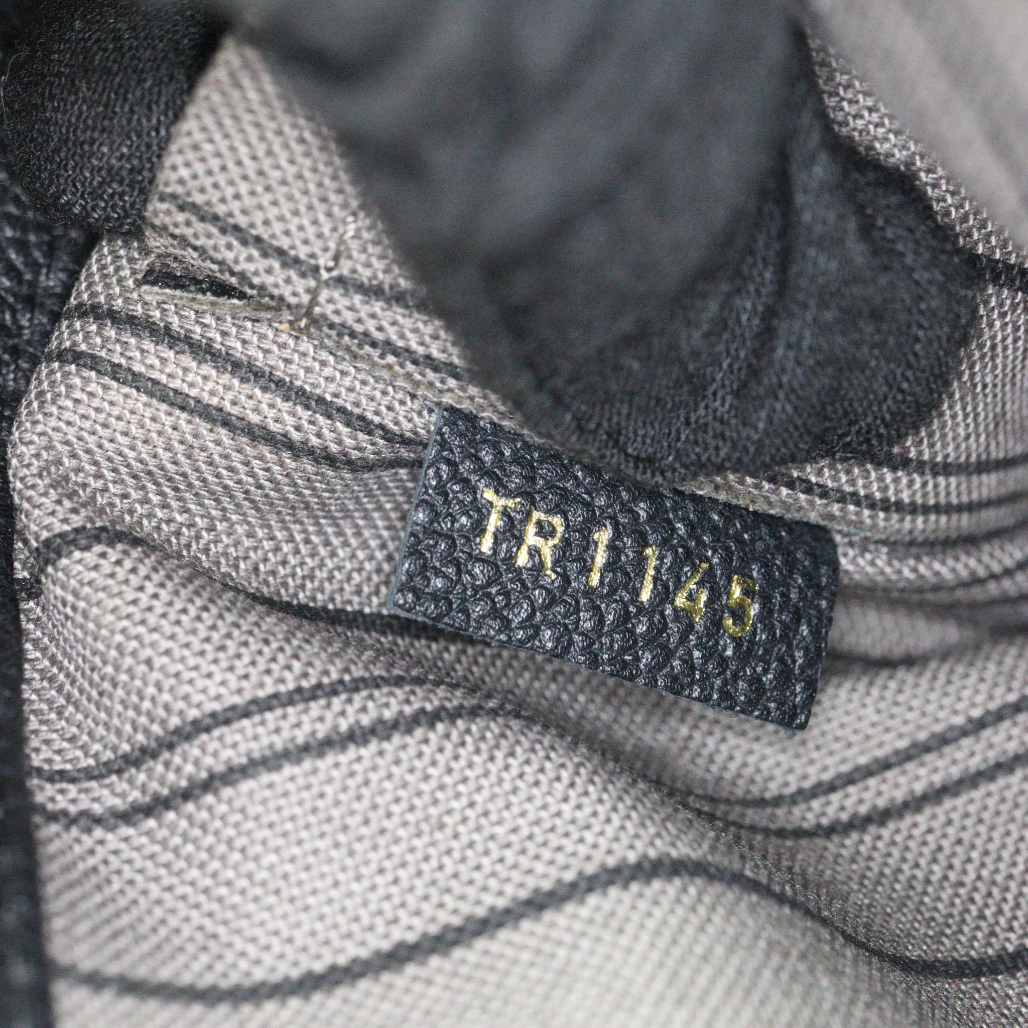 Louis Vuitton Montaigne BB Monogram Empriente