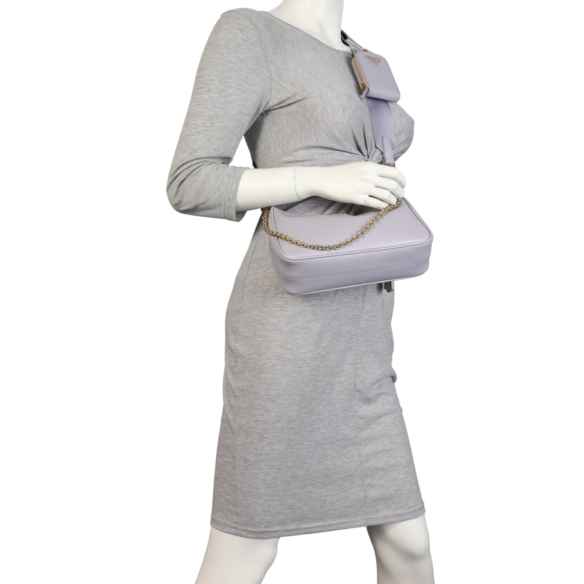 Prada Re-edition 2005 Saffiano Shoulder Bag