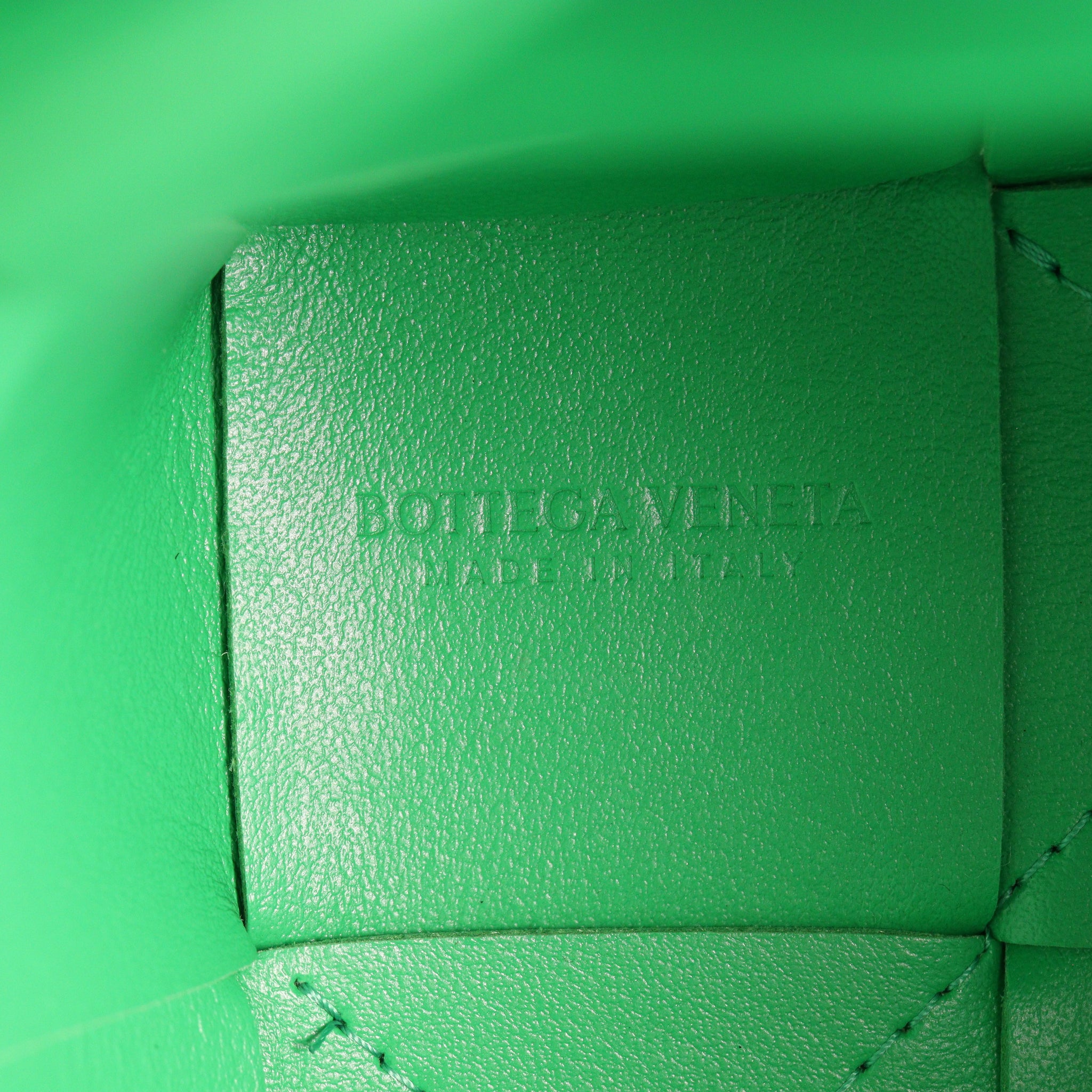 Bottega Veneta Cassette Bucket Bag Mini