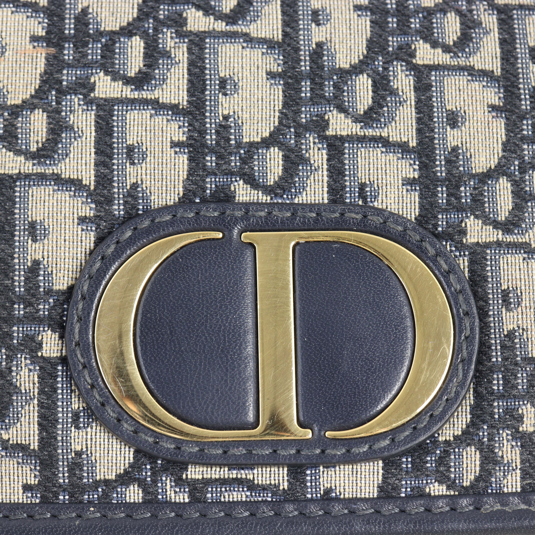 Dior 2-in-1 30 Montaigne Pouch Oblique
