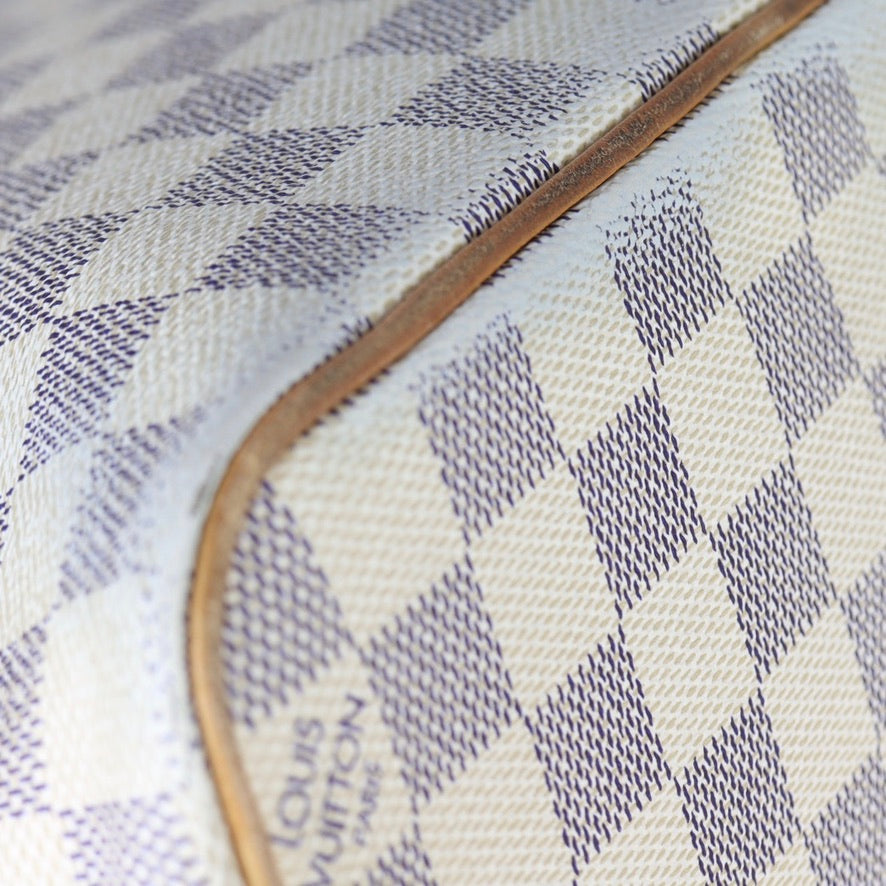 Louis Vuitton Saleya GM Damier Azur Corner Close Up