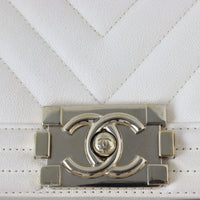 Chanel Boy Old Medium Chevron