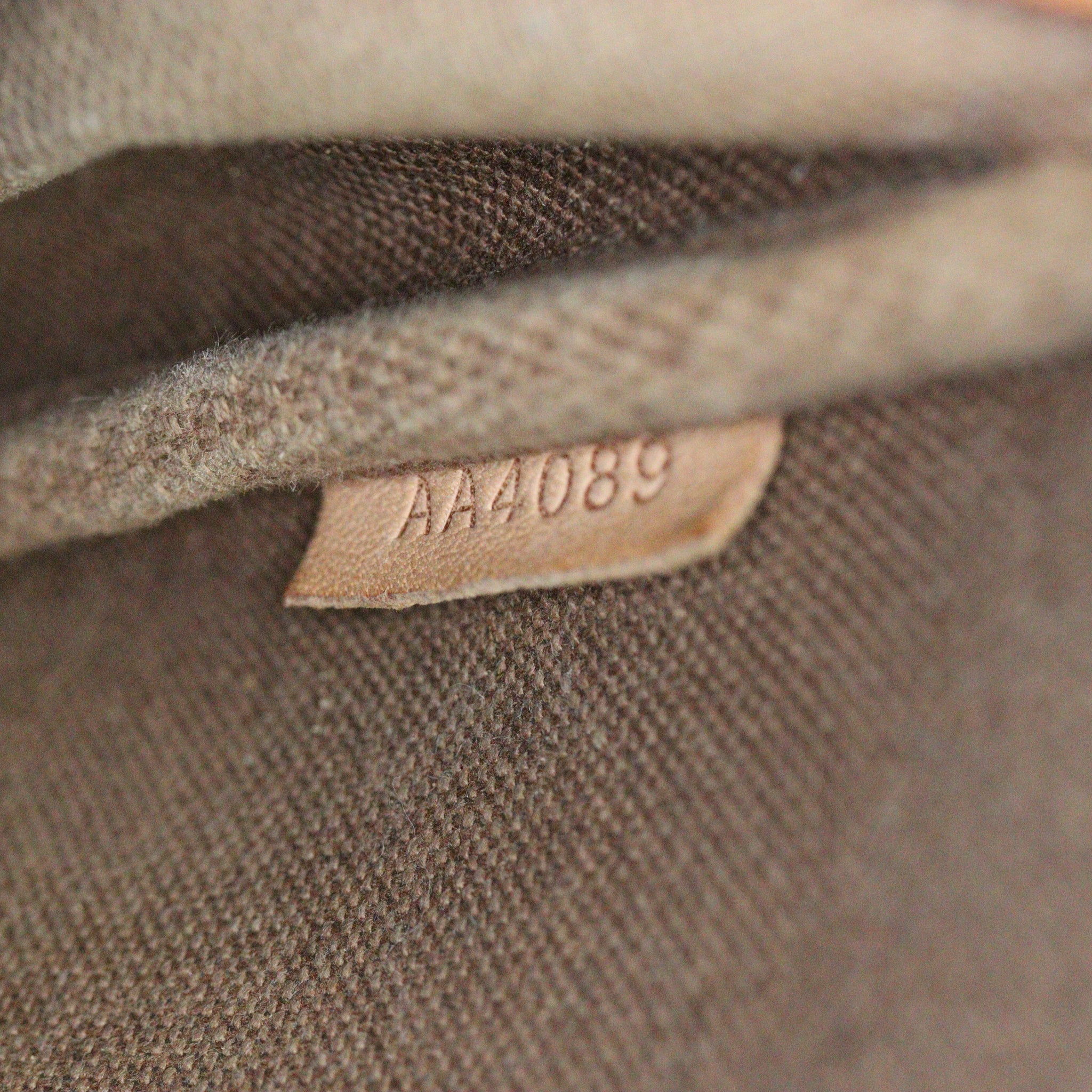 Louis Vuitton Eva Pochette Monogram