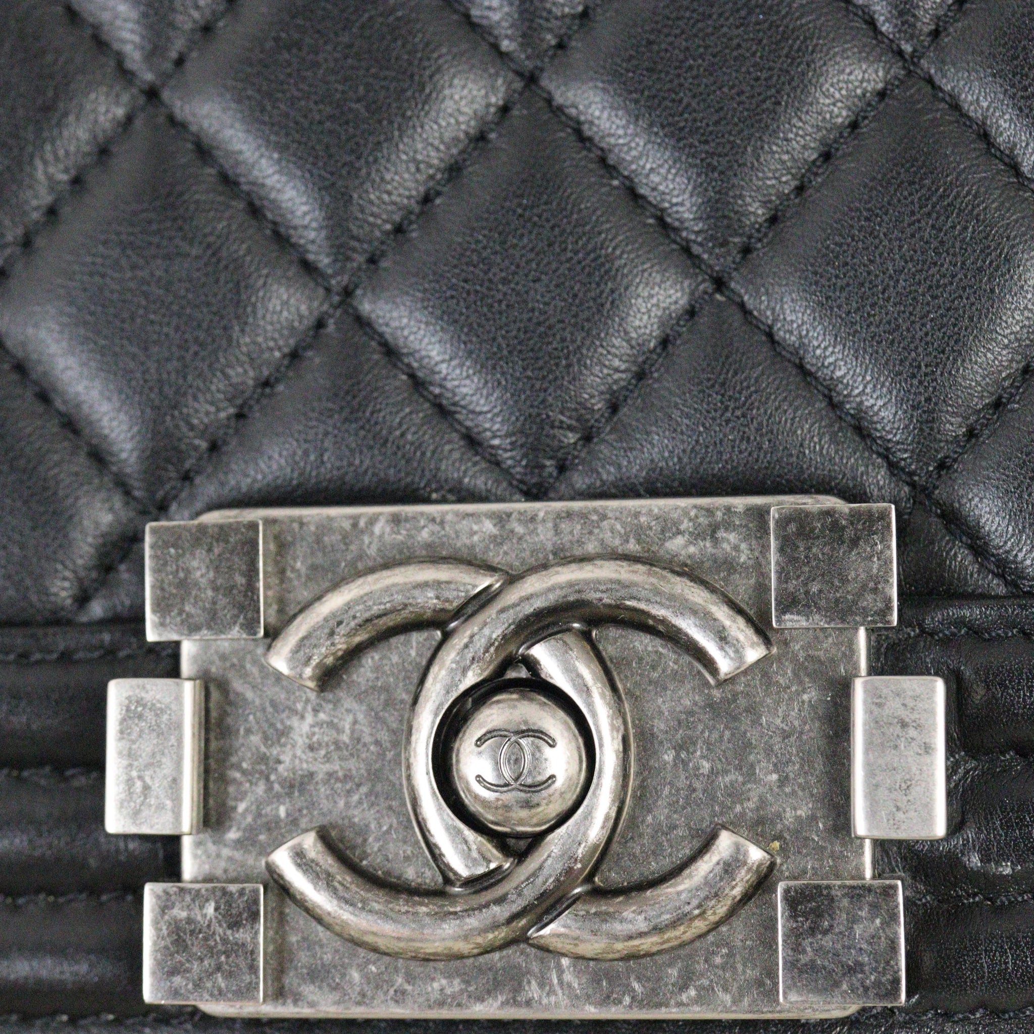 Chanel Boy Old Medium