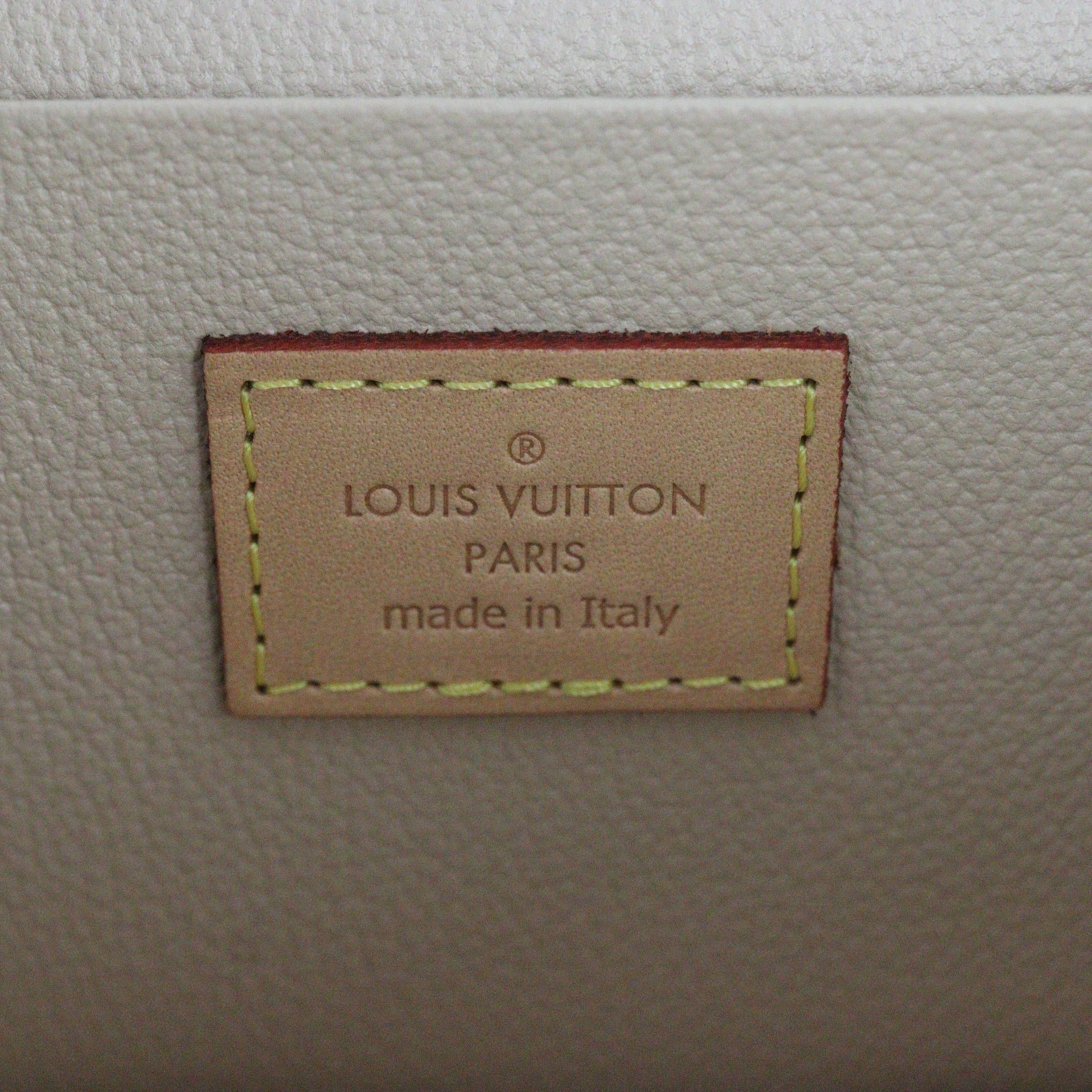 Louis Vuitton Nice Mini Beauty Case Monogram
