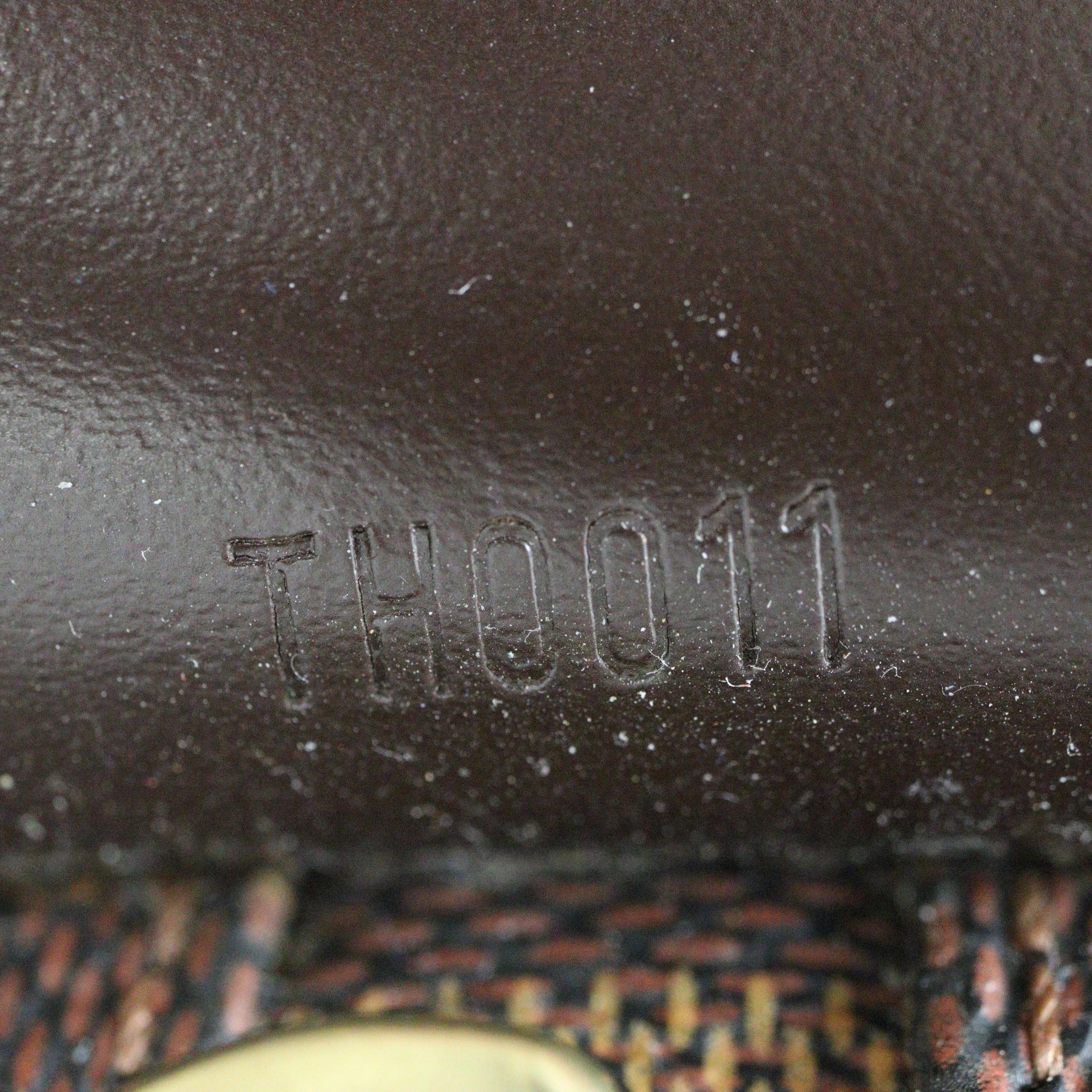 Louis Vuitton Naviglio Messenger Damier Ebene