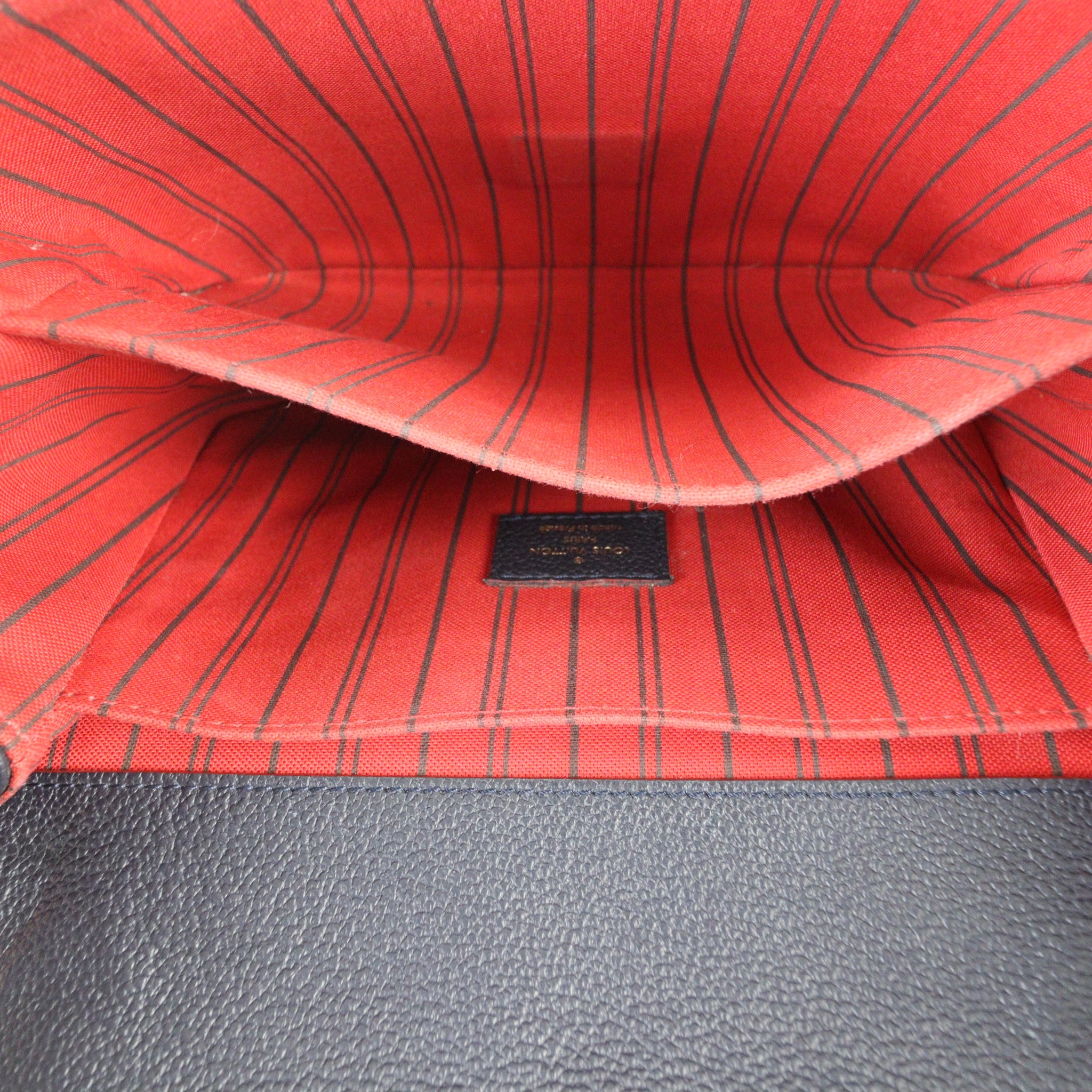 Louis Vuitton Pochette Metis Monogram Empreinte