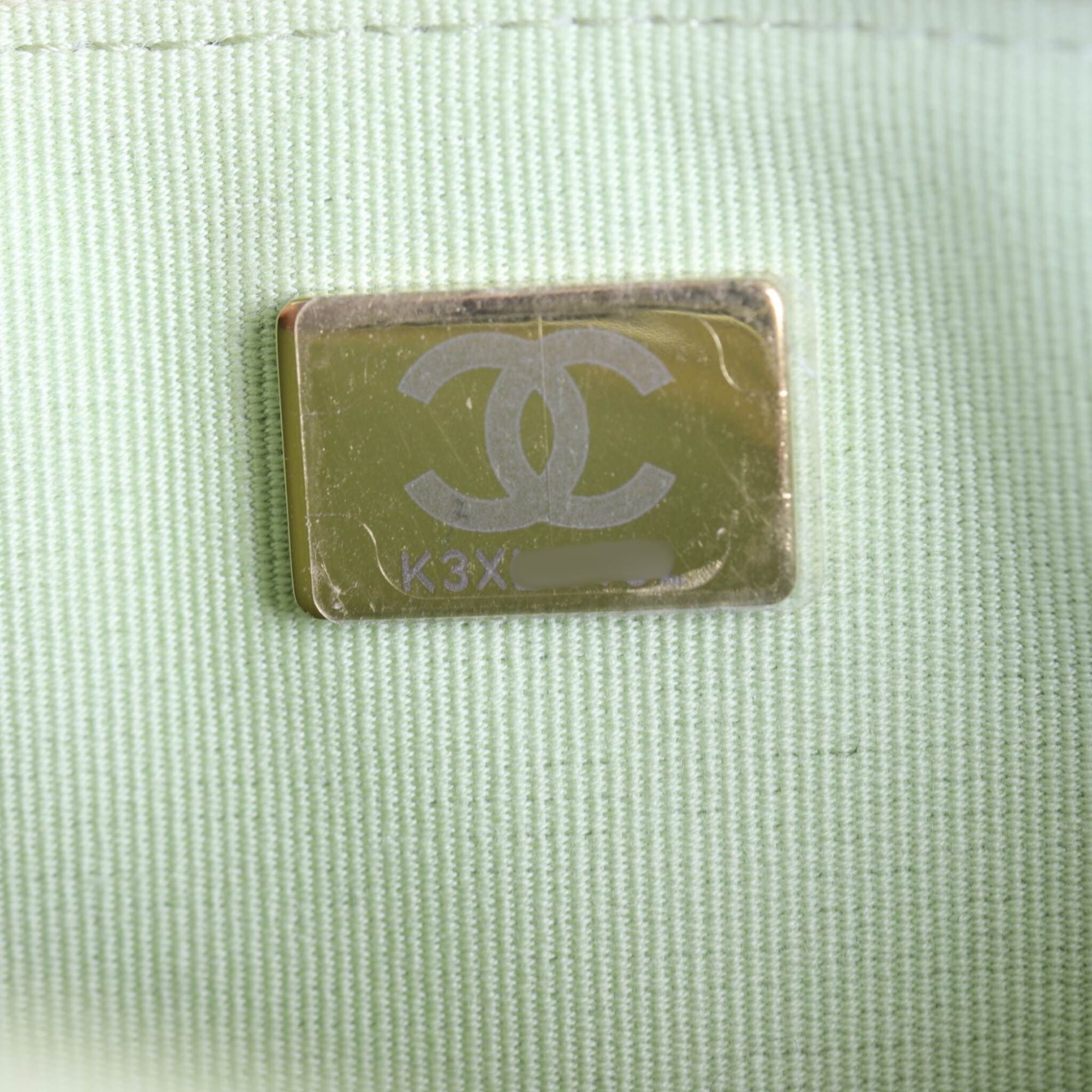 Chanel Classic Wallet on Chain