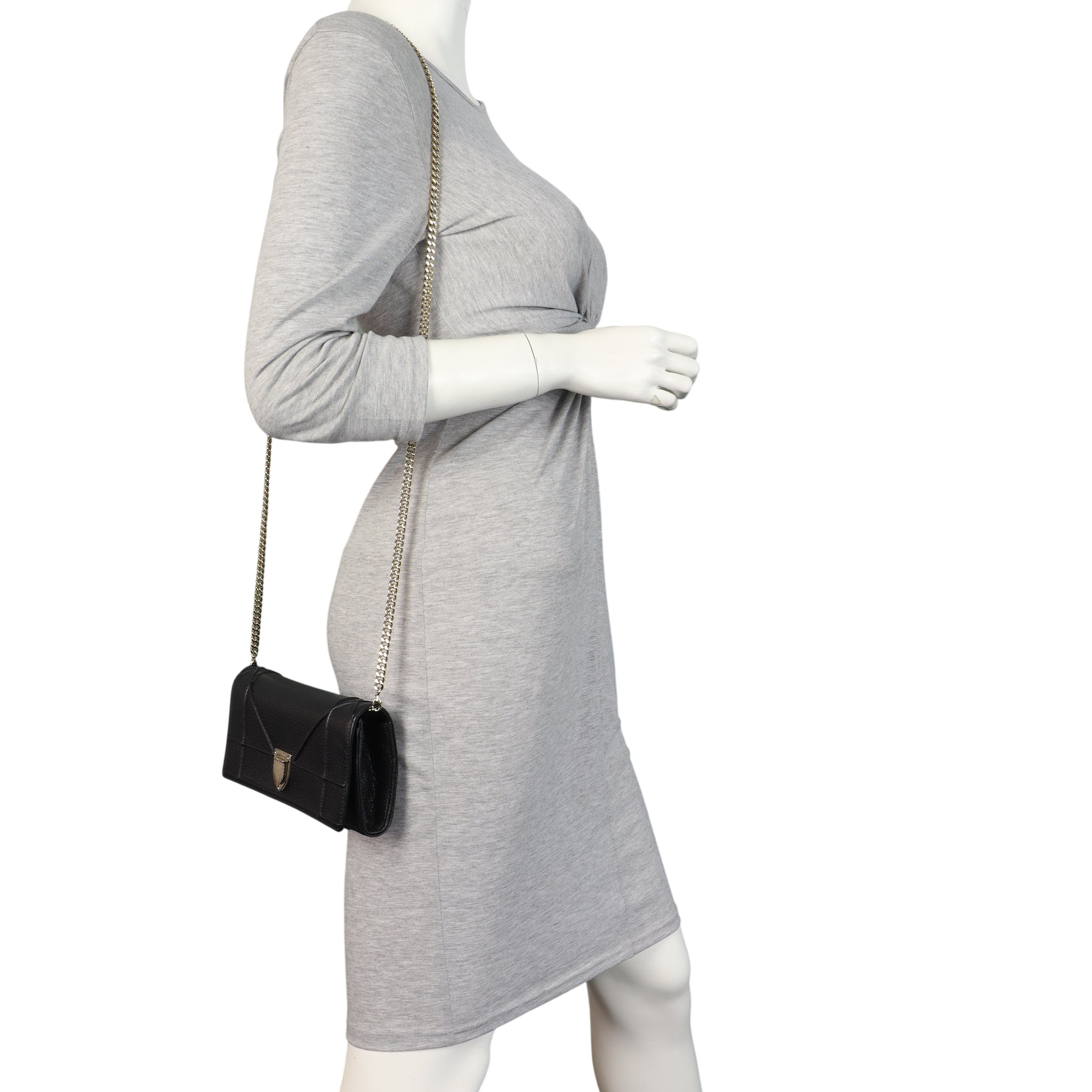 Dior Diorama Wallet on Chain