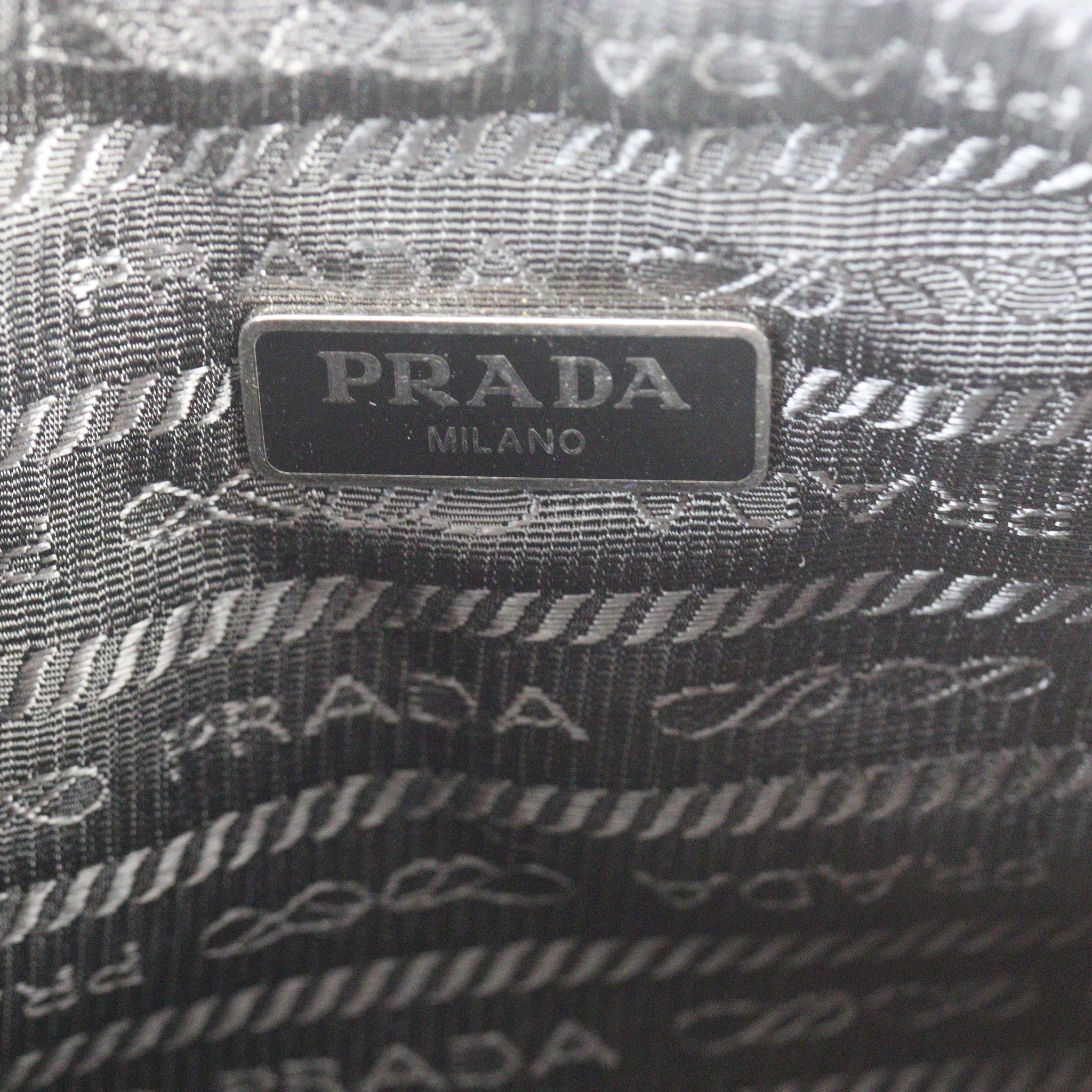 Prada Re-Edition 2005 Tessuto Mini Bag