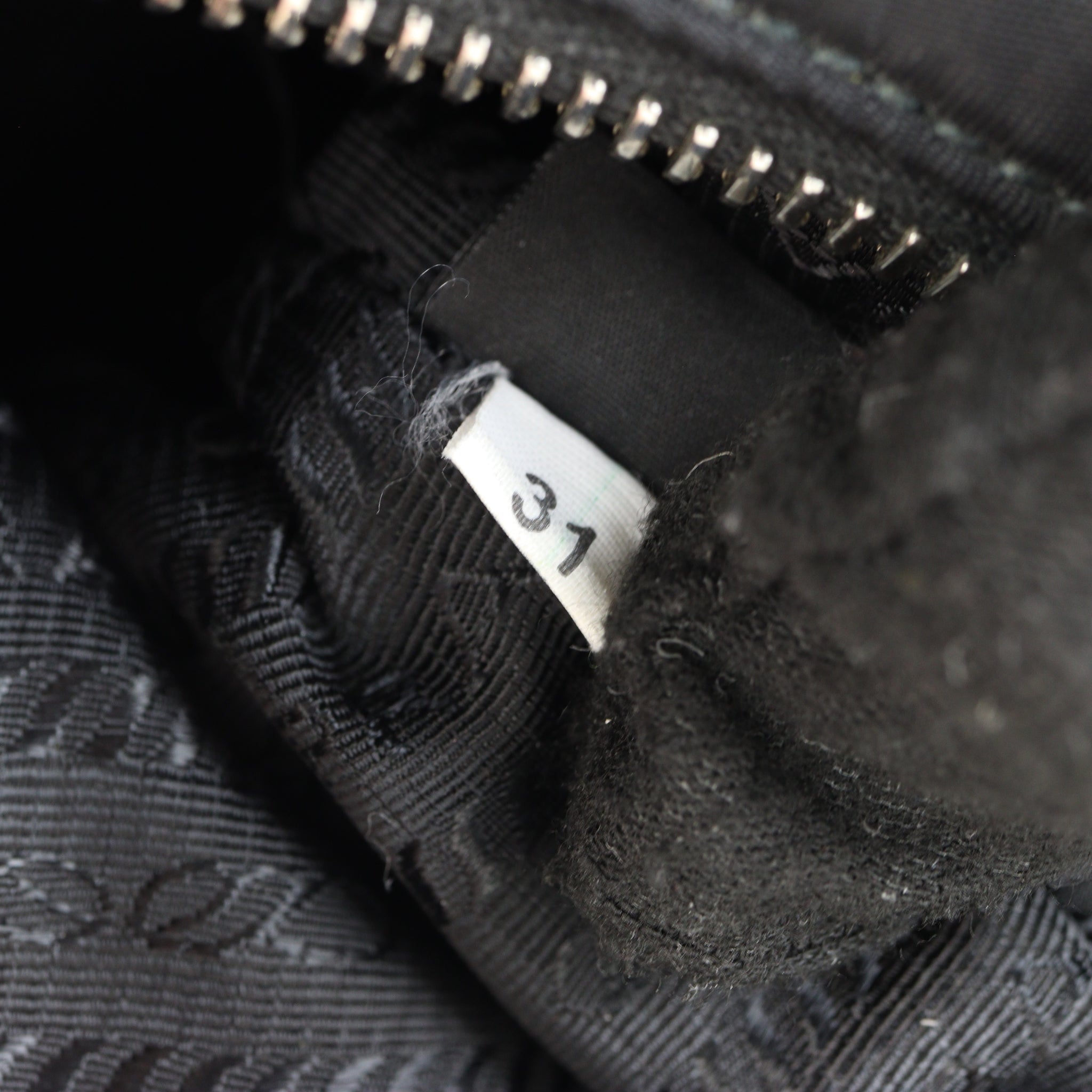 Prada Re-Edition 2005 Tessuto Mini Bag