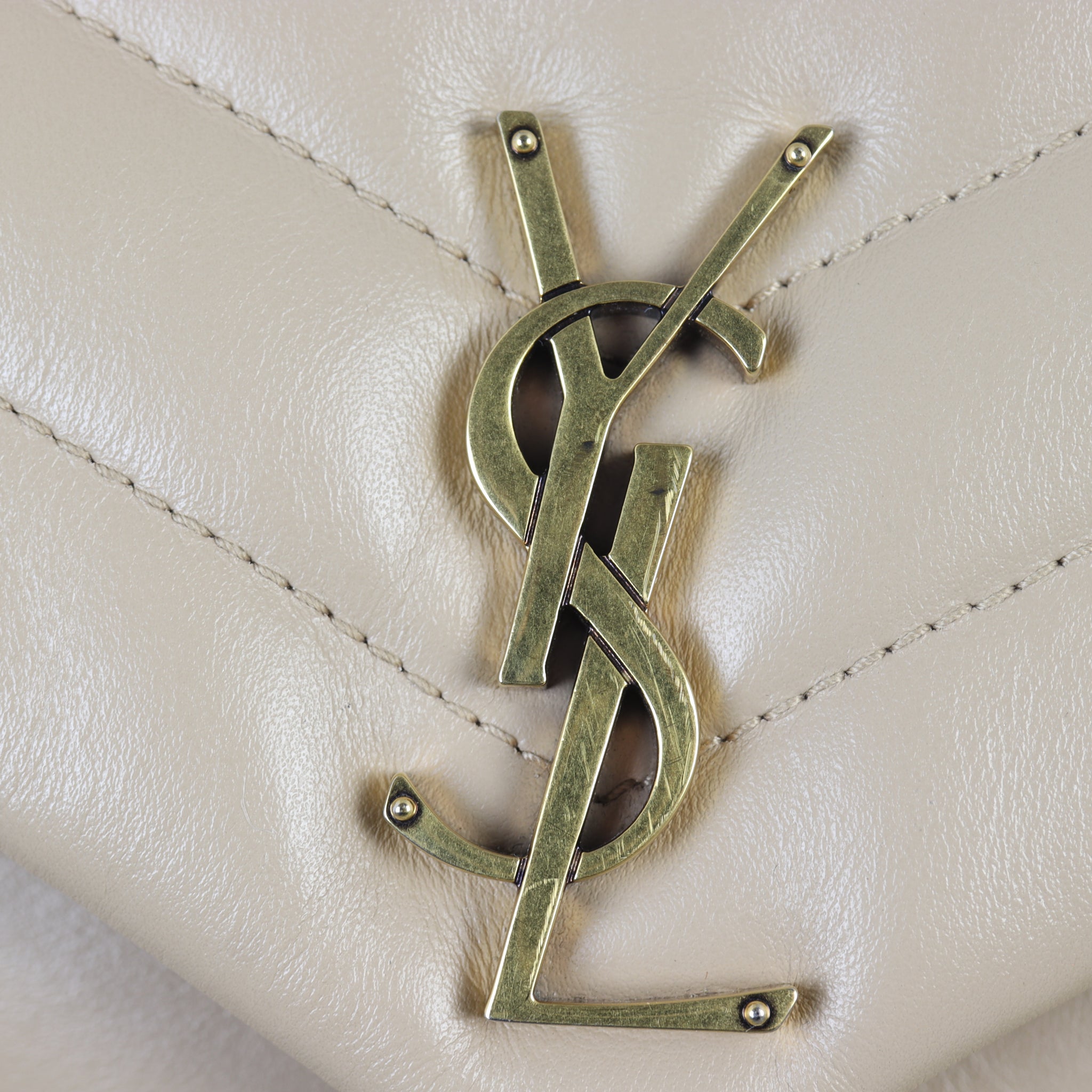 Saint Laurent Loulou Small