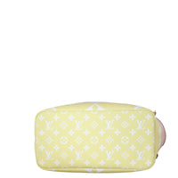 Louis Vuitton Neverfull MM Monogram Giant By the Pool