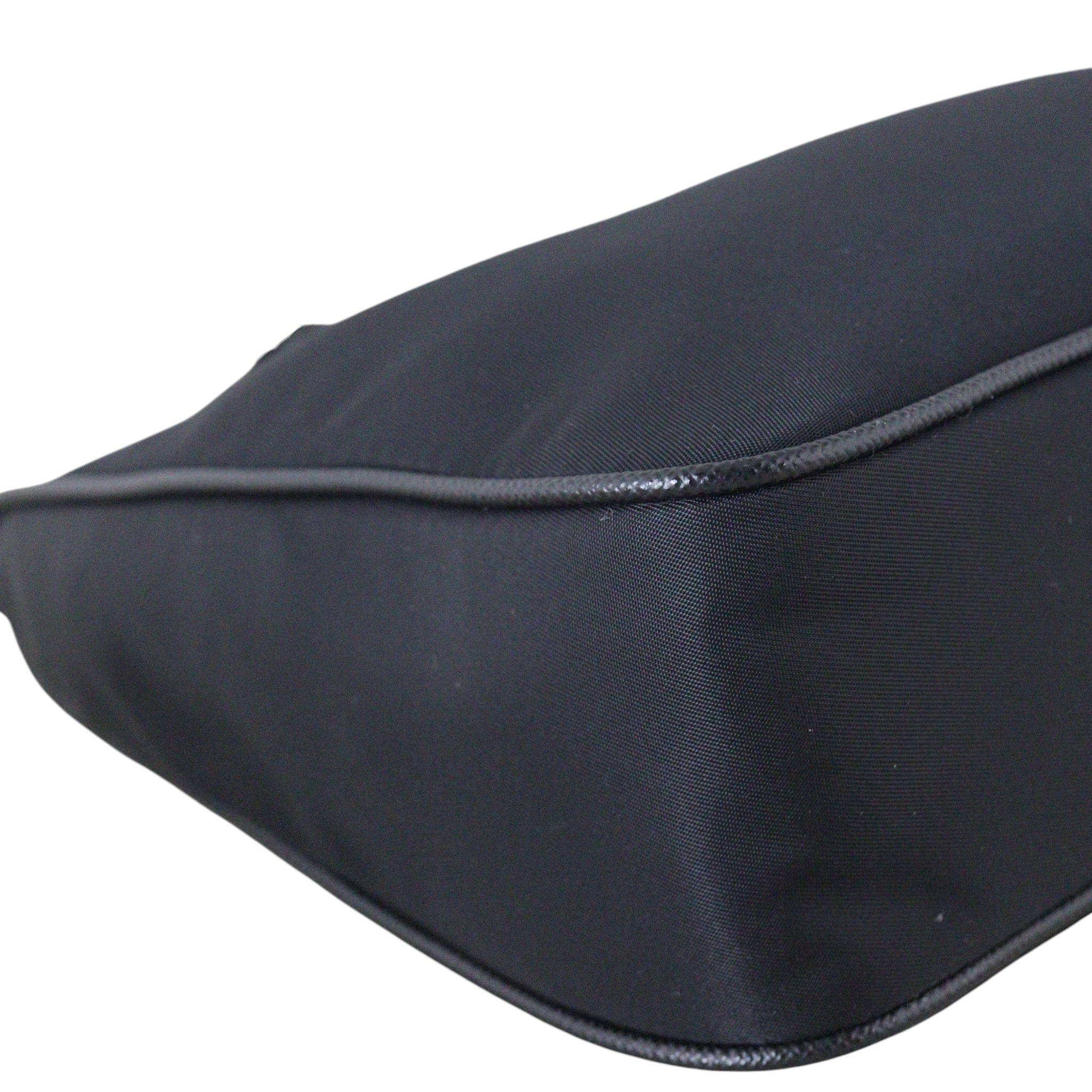 Prada Re-Edition 2005 Tessuto Shoulder Bag