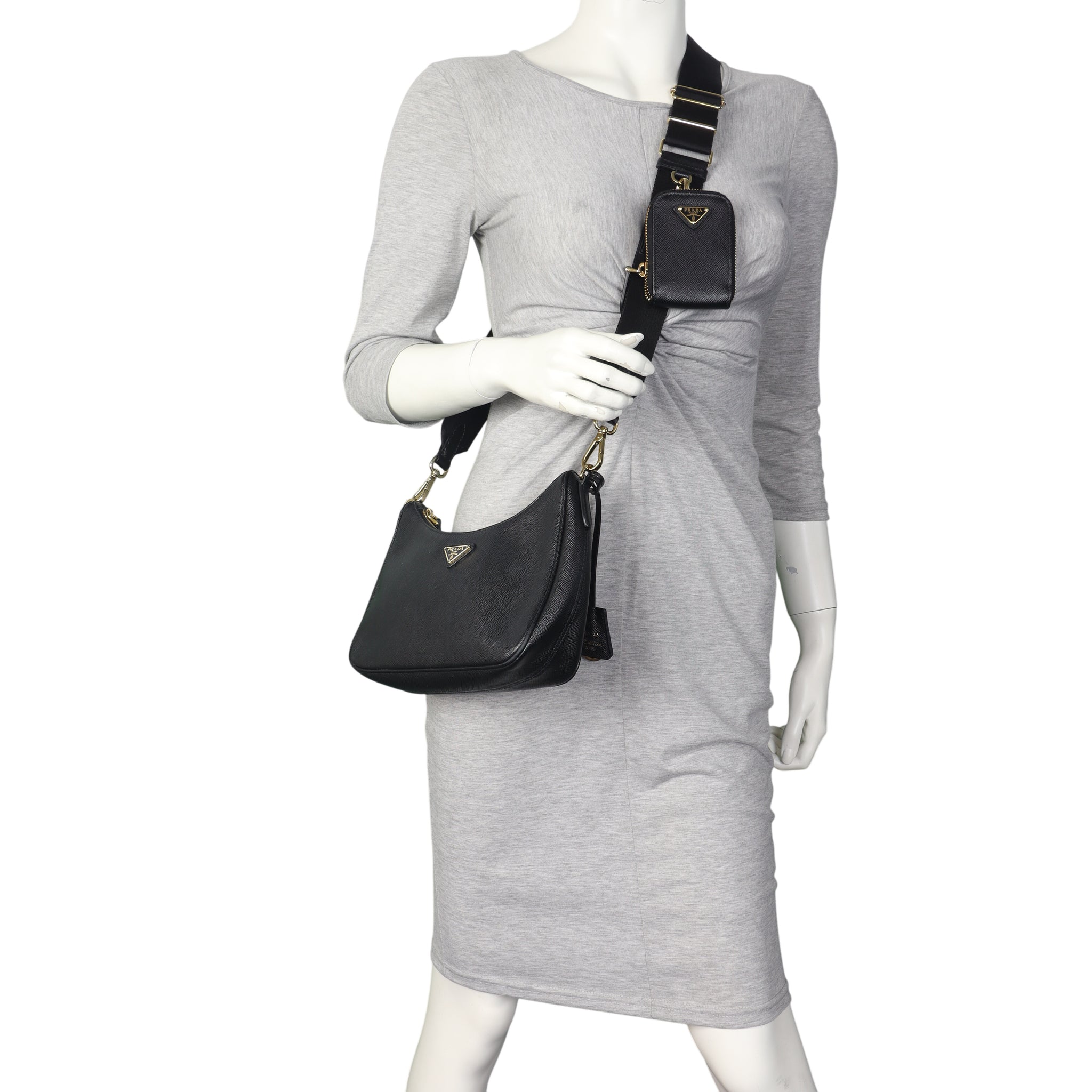 Prada Re-edition 2005 Saffiano Shoulder Bag