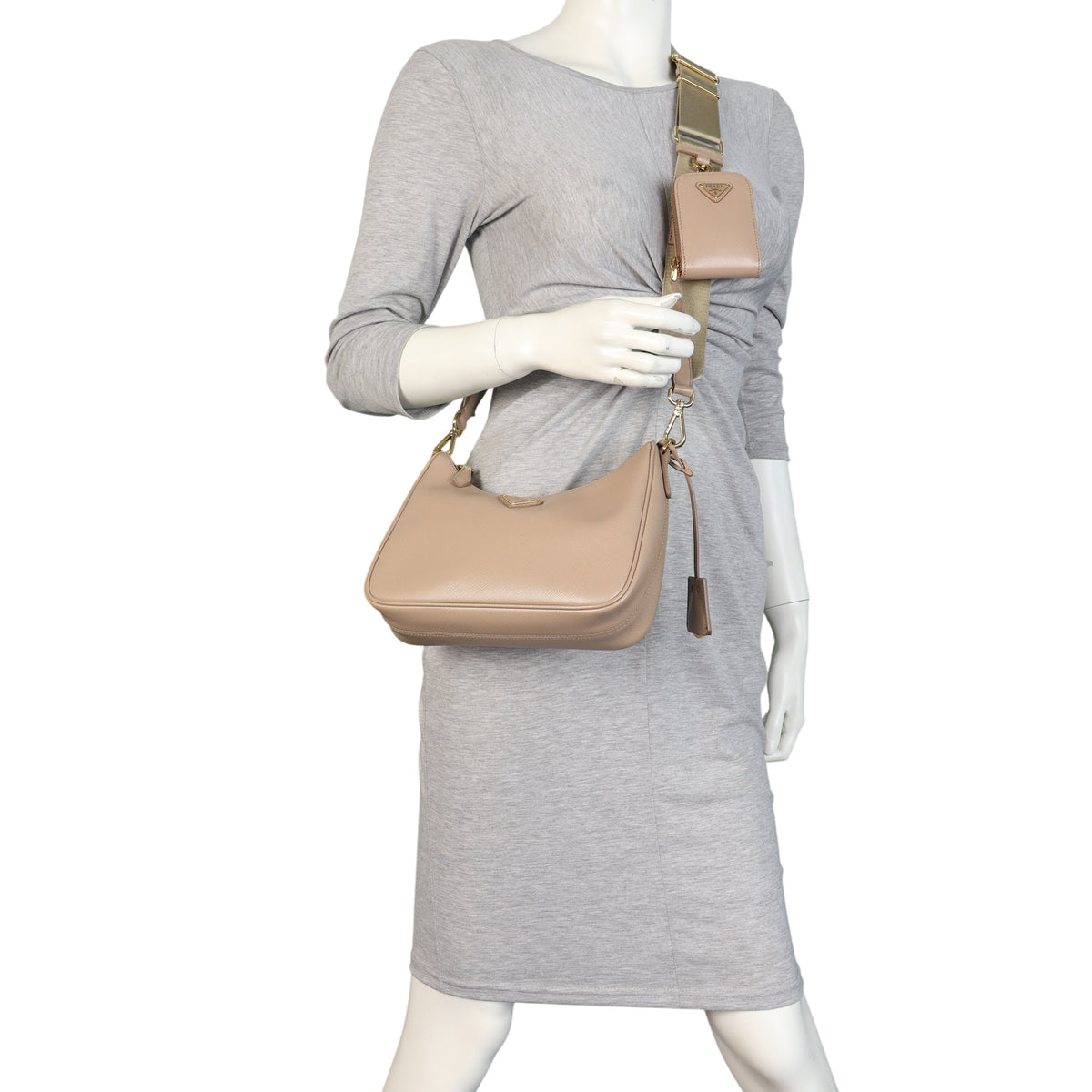 Prada Re-edition 2005 Saffiano Shoulder Bag
