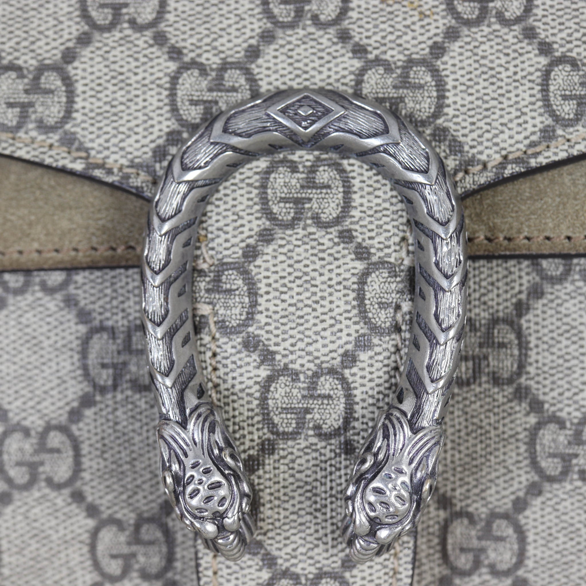 Gucci Dionysus GG Supreme Mini Bag