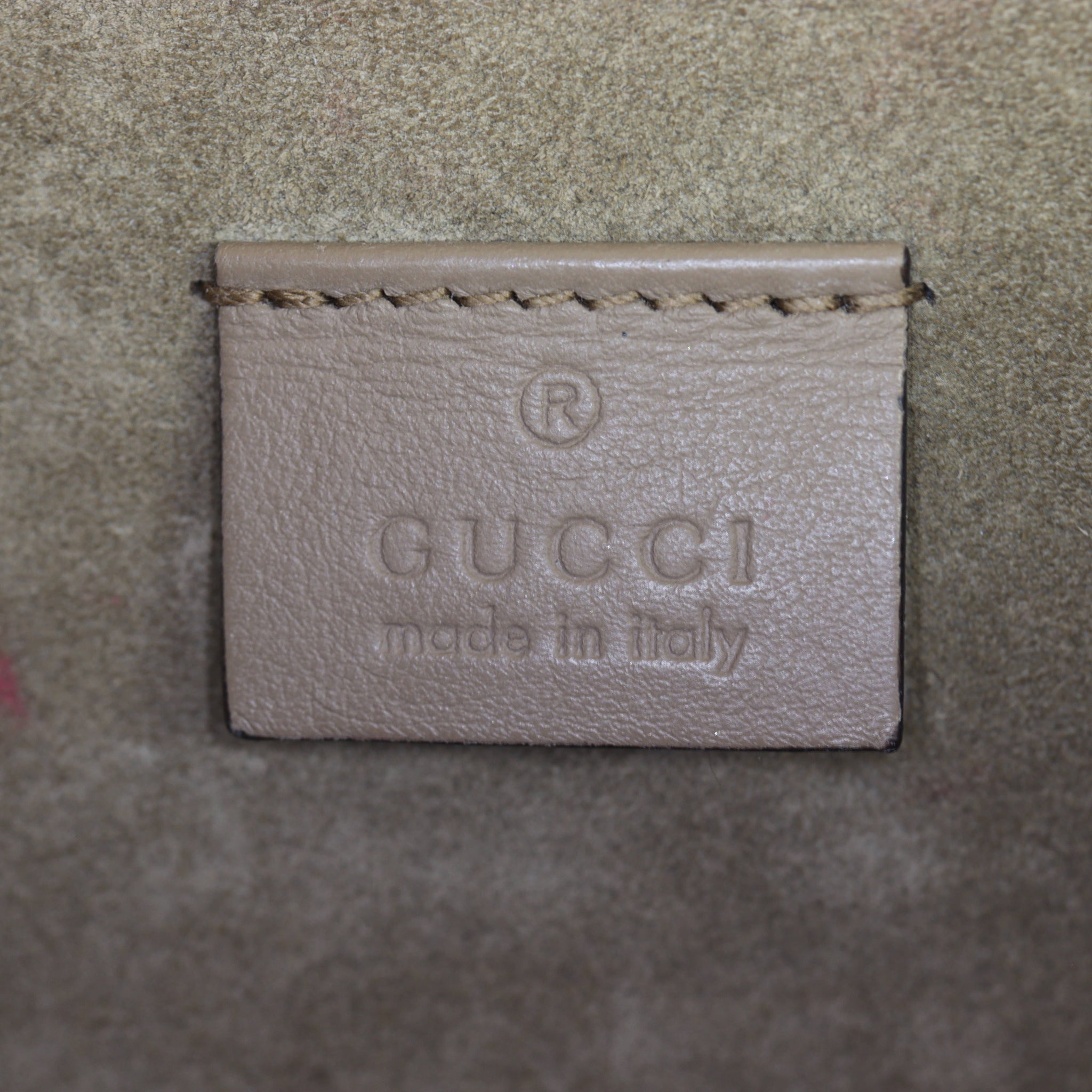 Gucci Dionysus GG Supreme Mini Bag