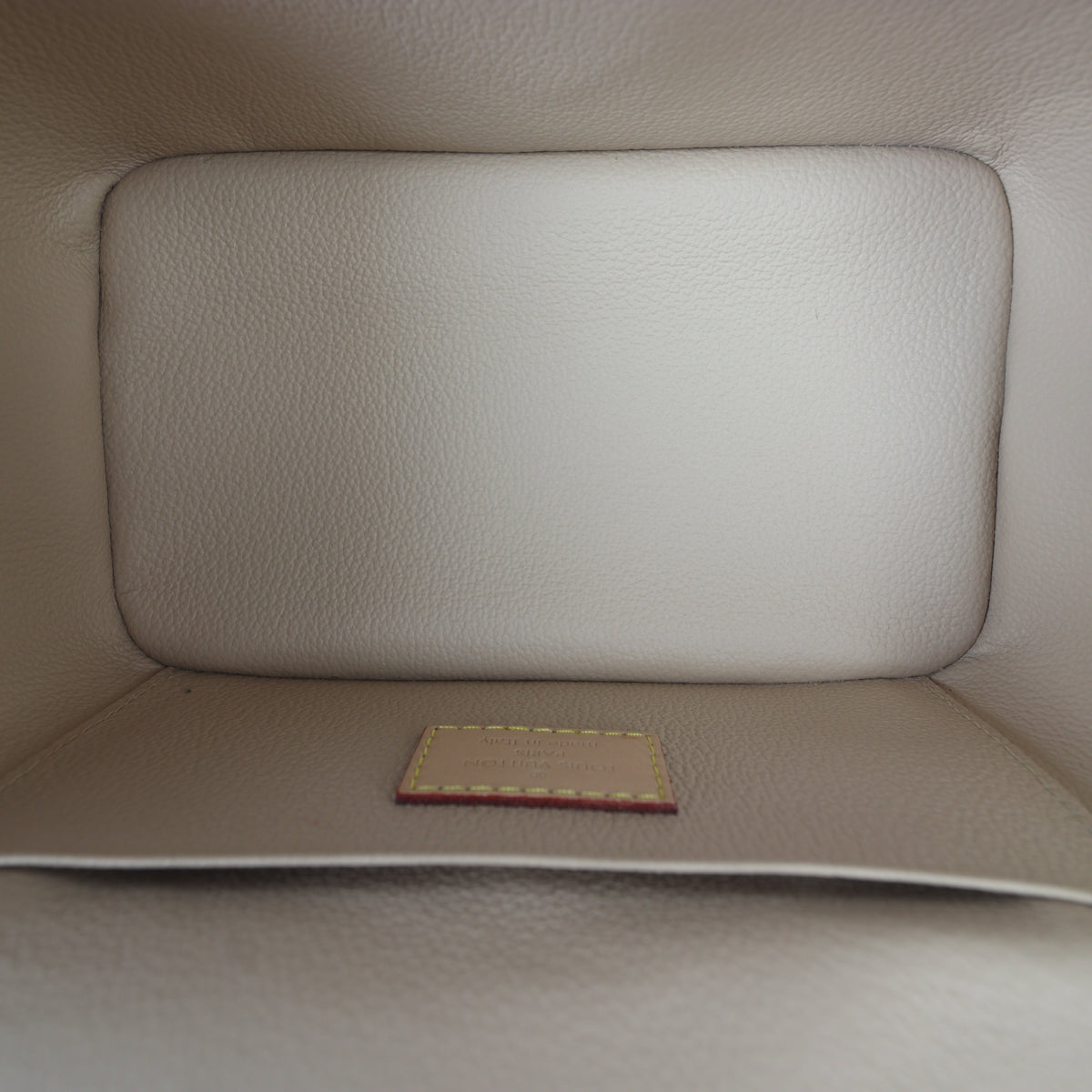 Louis Vuitton Nice Mini Beauty Case Monogram