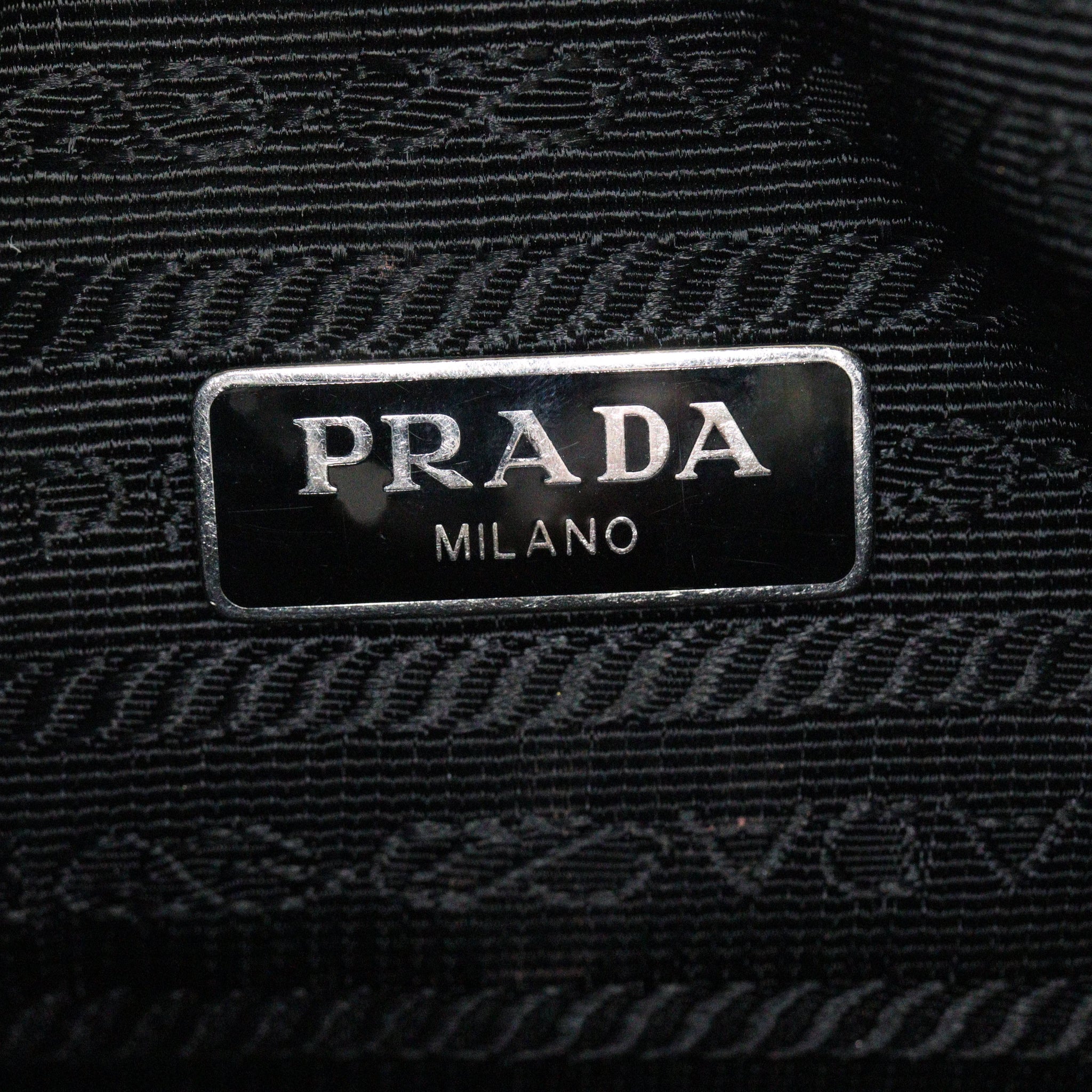 Prada Re-Edition 2005 Tessuto Shoulder Bag