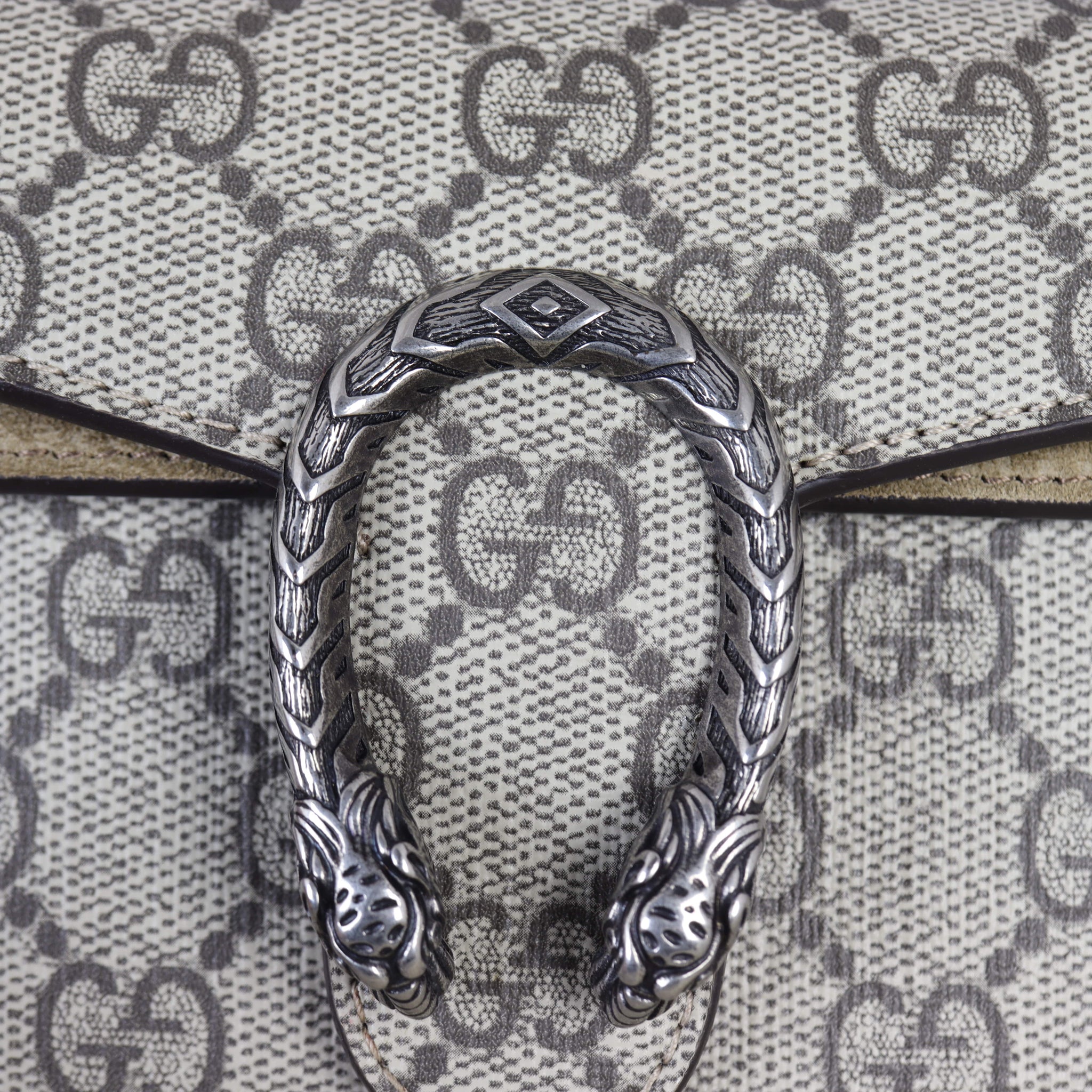 Gucci Dionysus GG Supreme Super Mini Bag