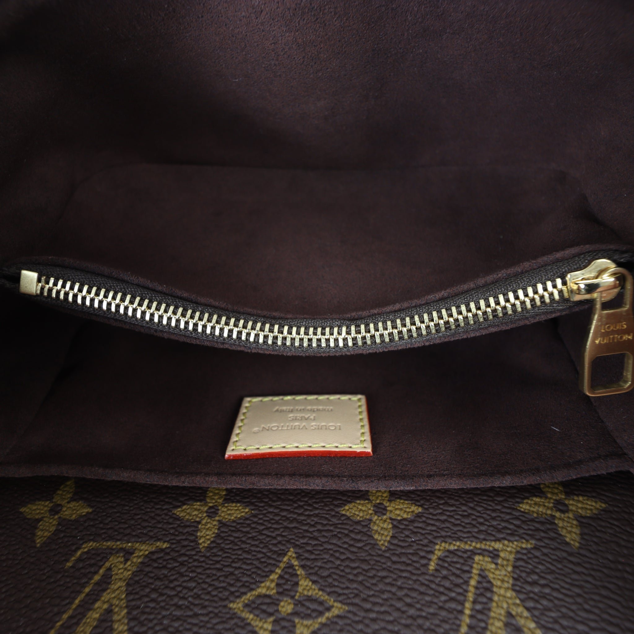 Louis Vuitton Pochette Metis East West Monogram