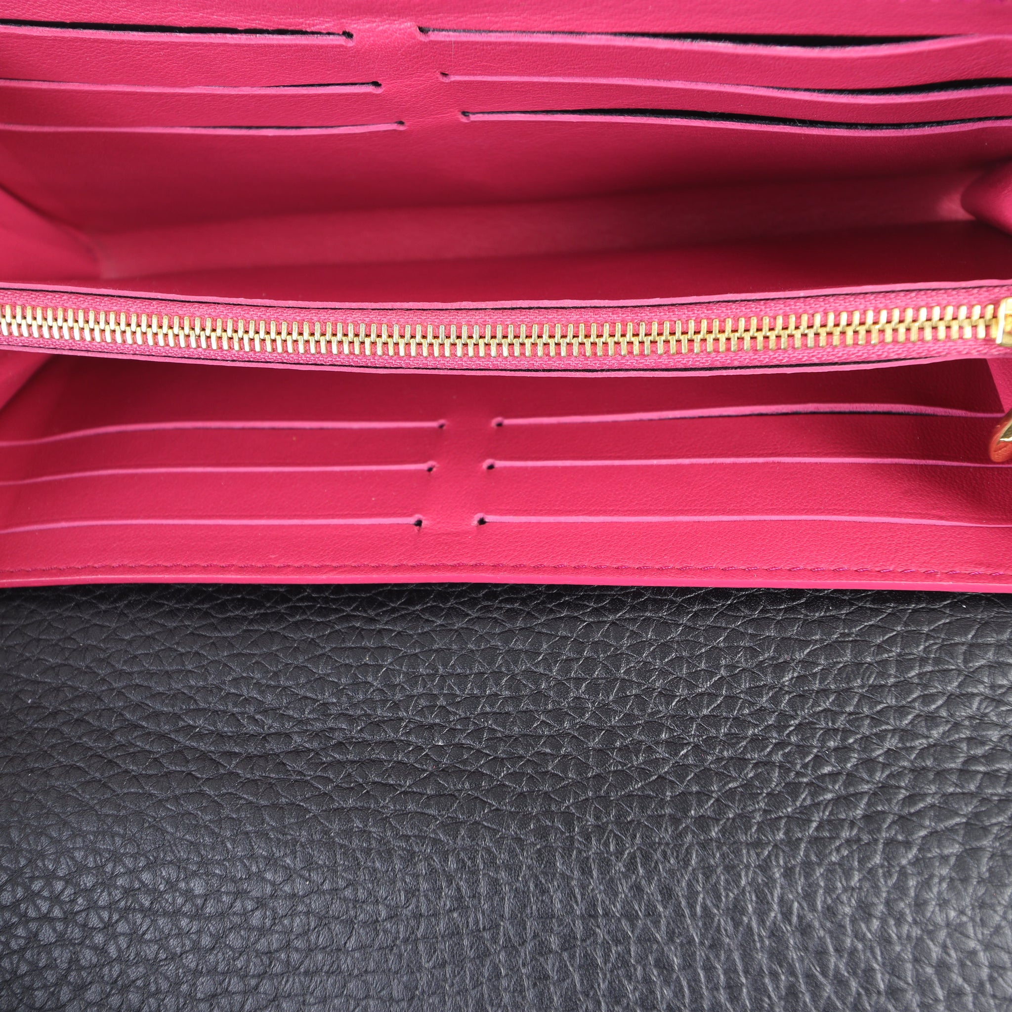Louis Vuitton Capucines Long Wallet