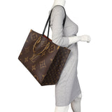Louis Vuitton OnTheGo GM Monogram Giant Reverse