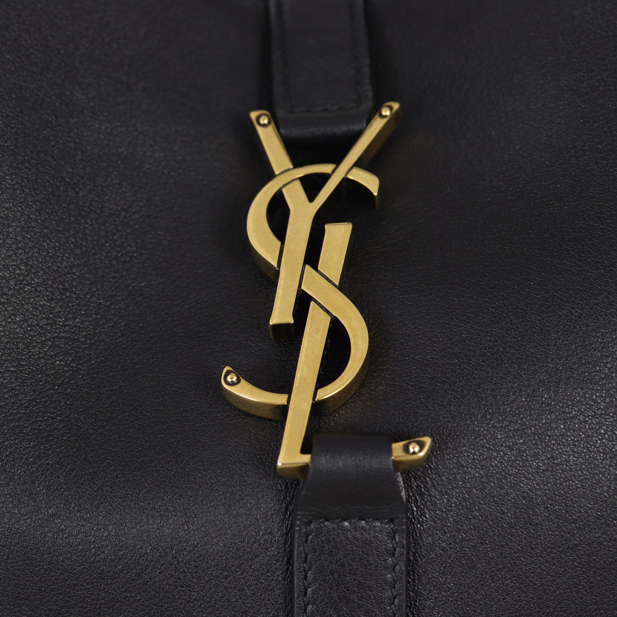 Saint Laurent Le 5 a 7 Soft Large Shoulder Bag