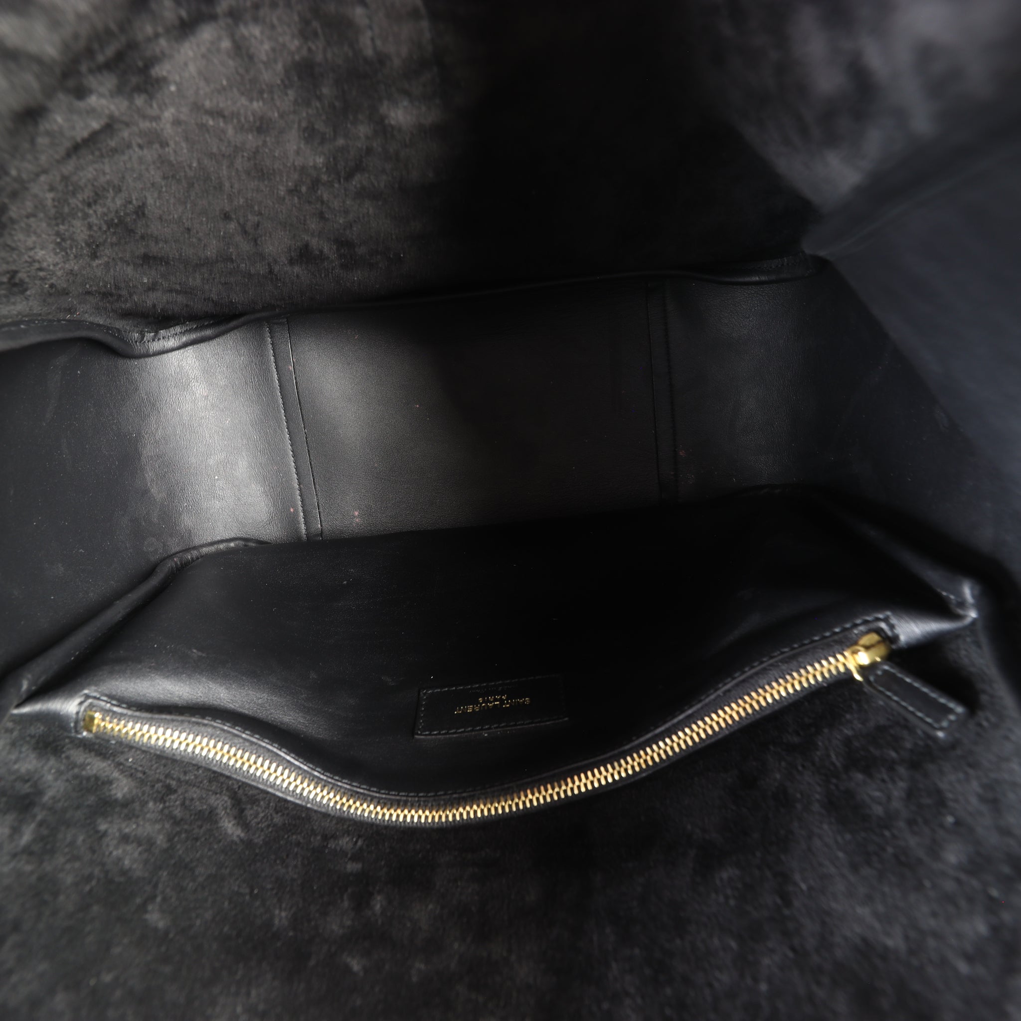 Saint Laurent Le 5 a 7 Soft Large Shoulder Bag